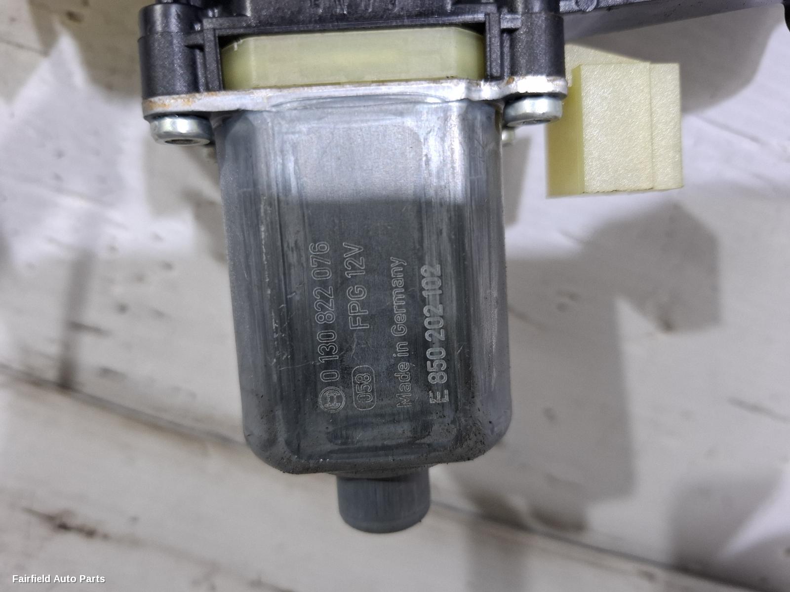 2012-2020 Volkswagen Golf Right Front Window Reg Motor