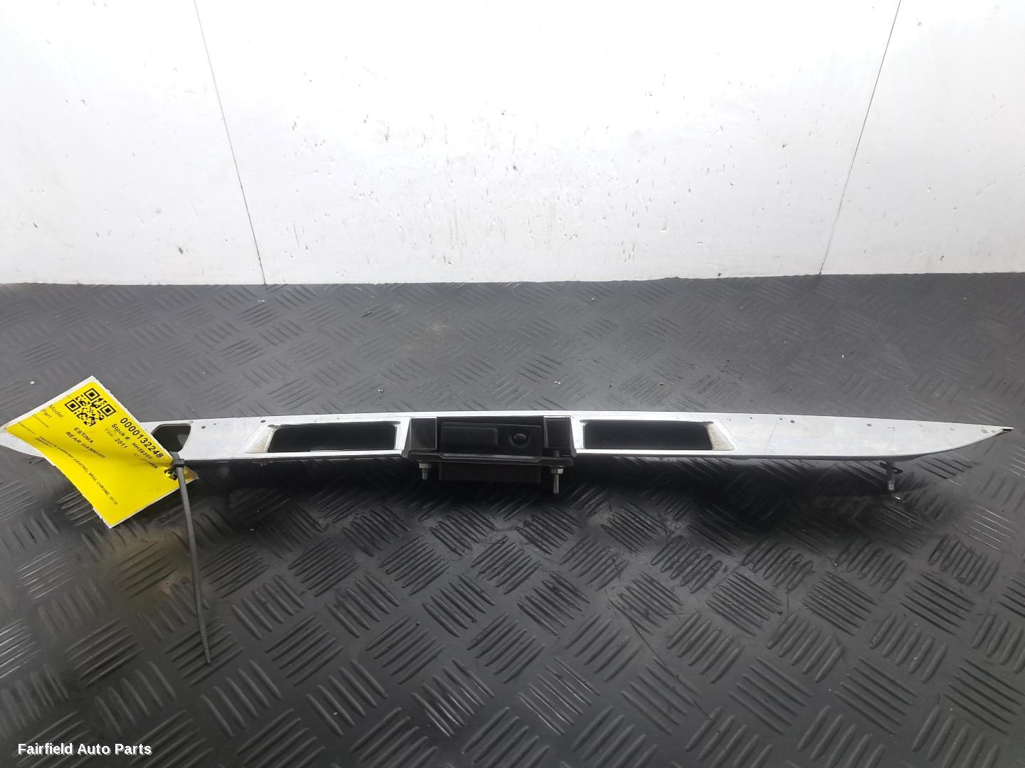 2005-2019 Toyota Estima Rear Garnish