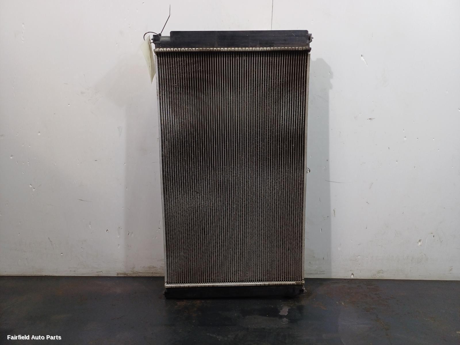 2015-2018 Toyota Rav4 Radiator