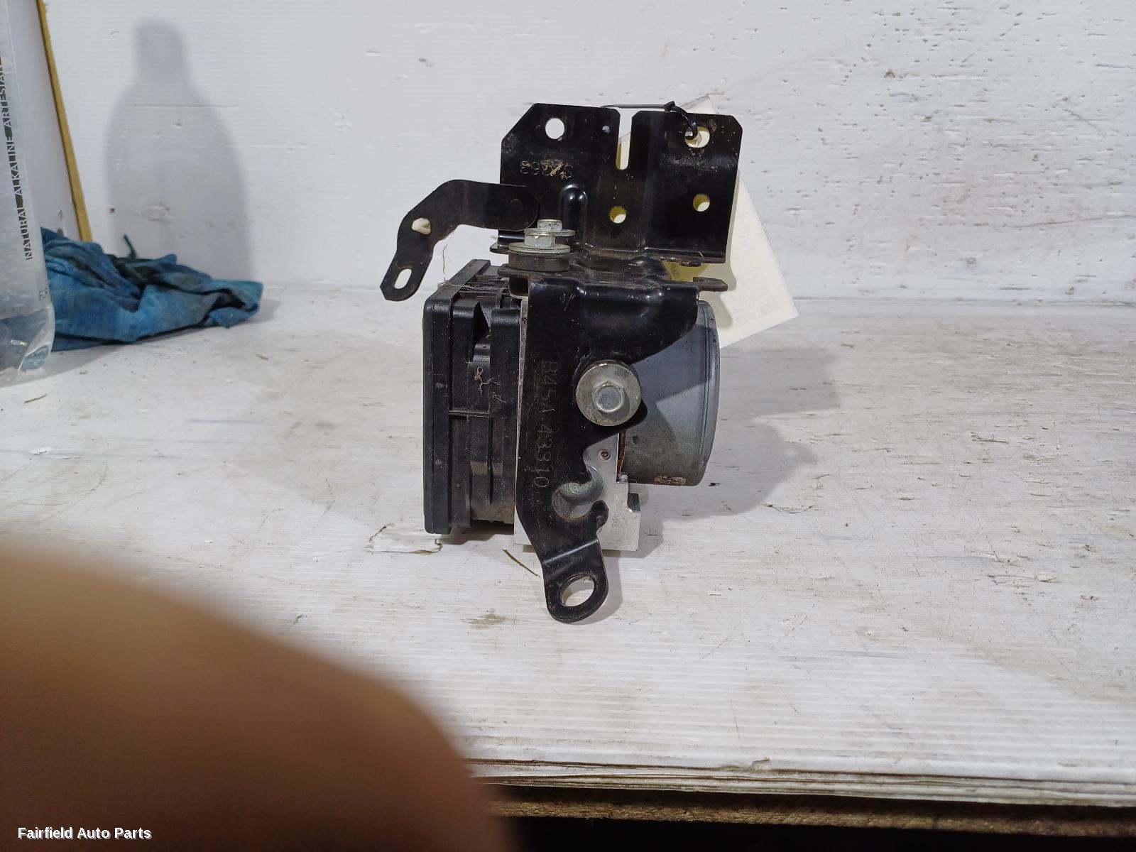 2013-2019 Mazda 3 Abs Pump Modulator
