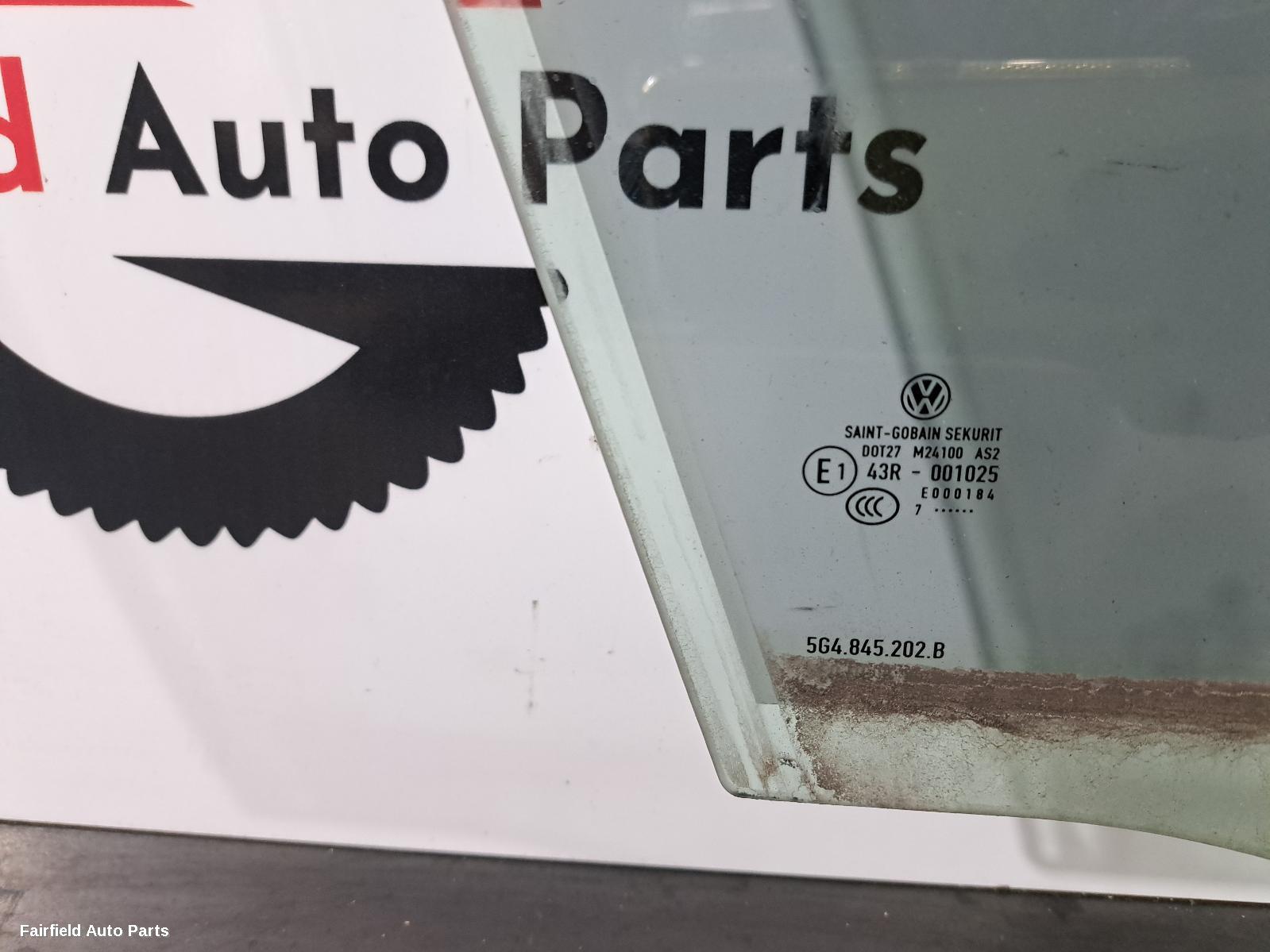 2013-2020 Volkswagen Golf Right Front Door Window