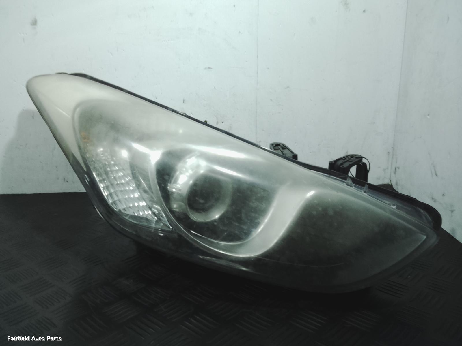 2012-2017 Hyundai I30 Right Headlamp