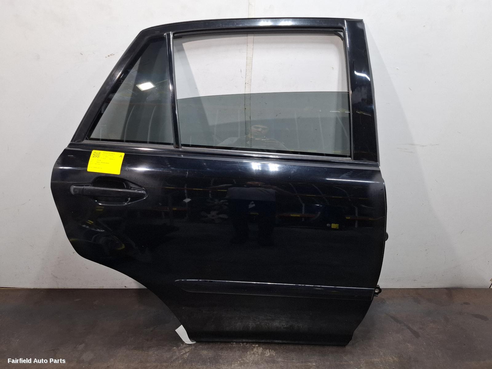 2003-2005 Lexus Rx Series Right Rear Door Sliding