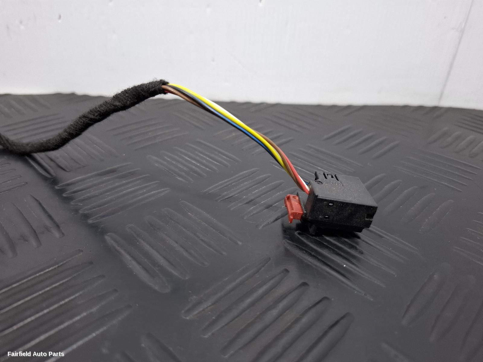 2010-2018 Audi A1 Right Door Mirror