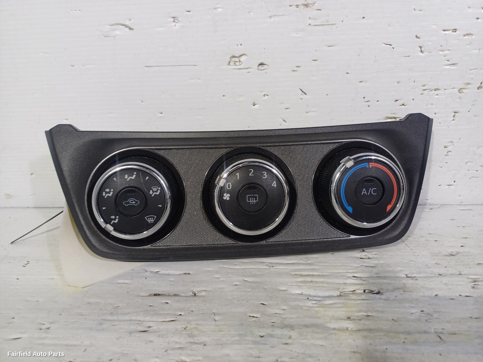 2012-2018 Toyota Rav4 Heater Ac Controls
