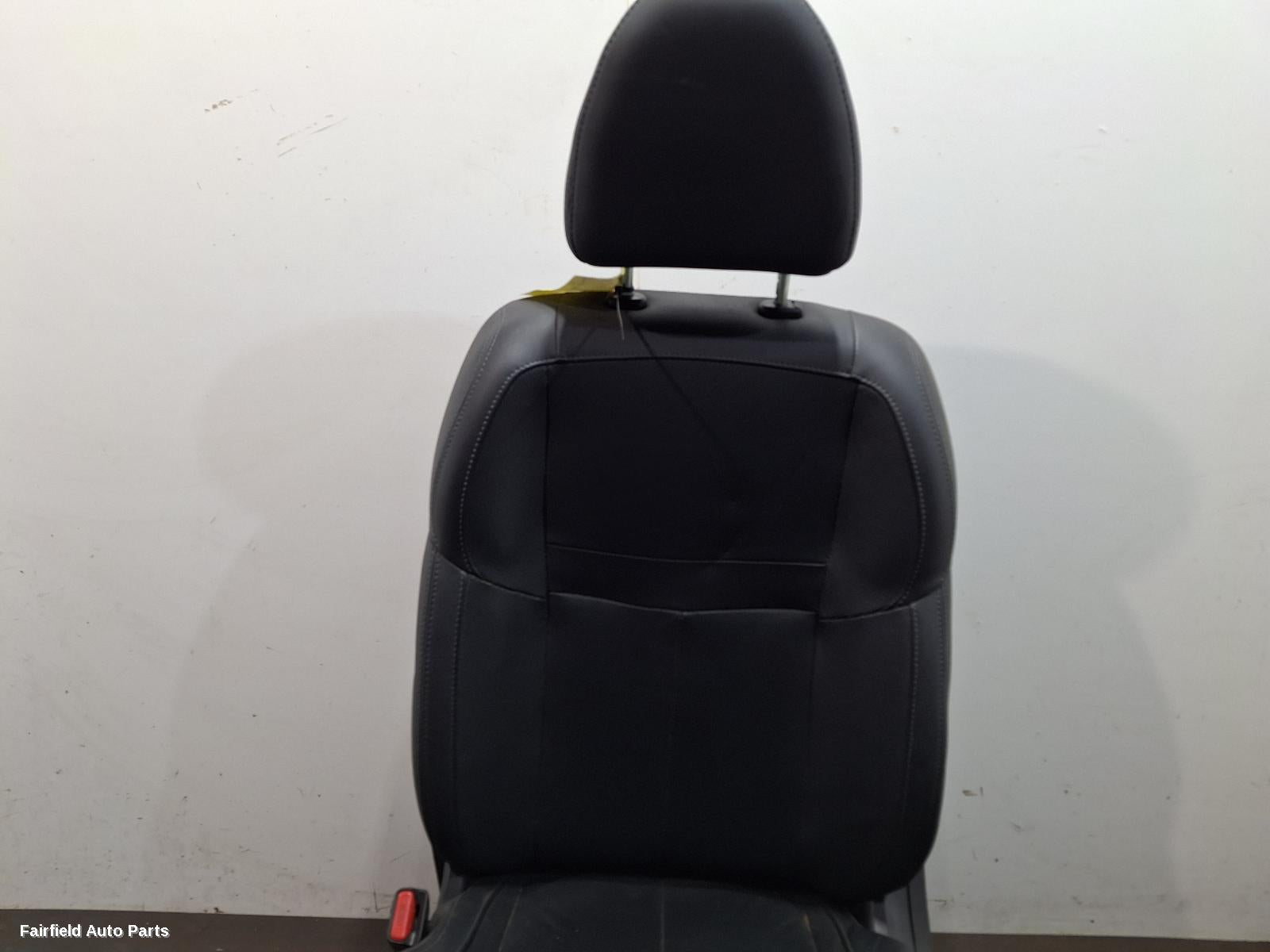 2013-2021 Nissan Qashqai Front Seat