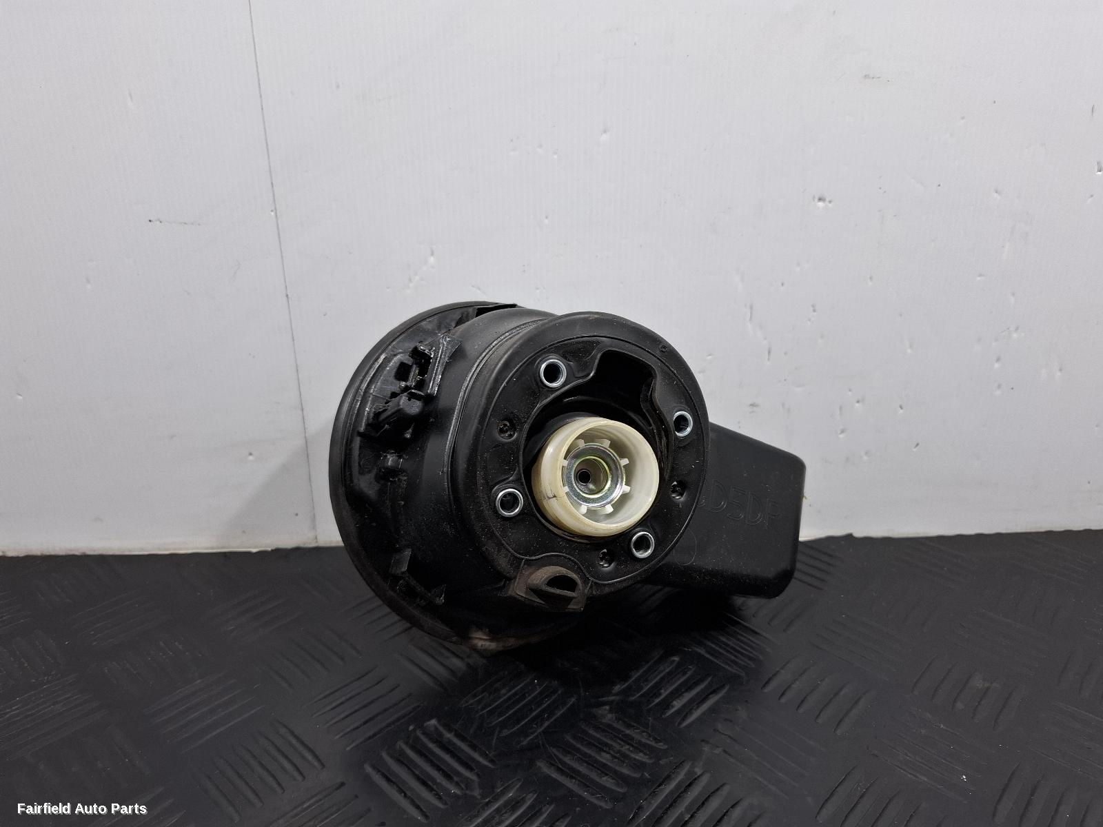 2012-2017 Hyundai I30 Fuel Door   Filler