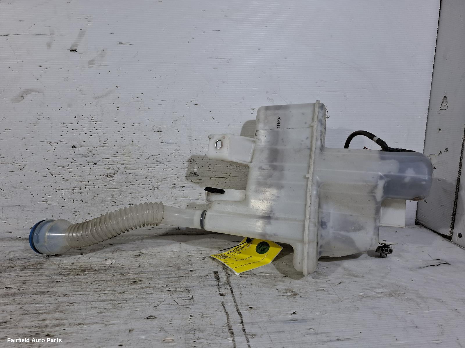 2012-2014 Mazda Cx5 Washer Bottle