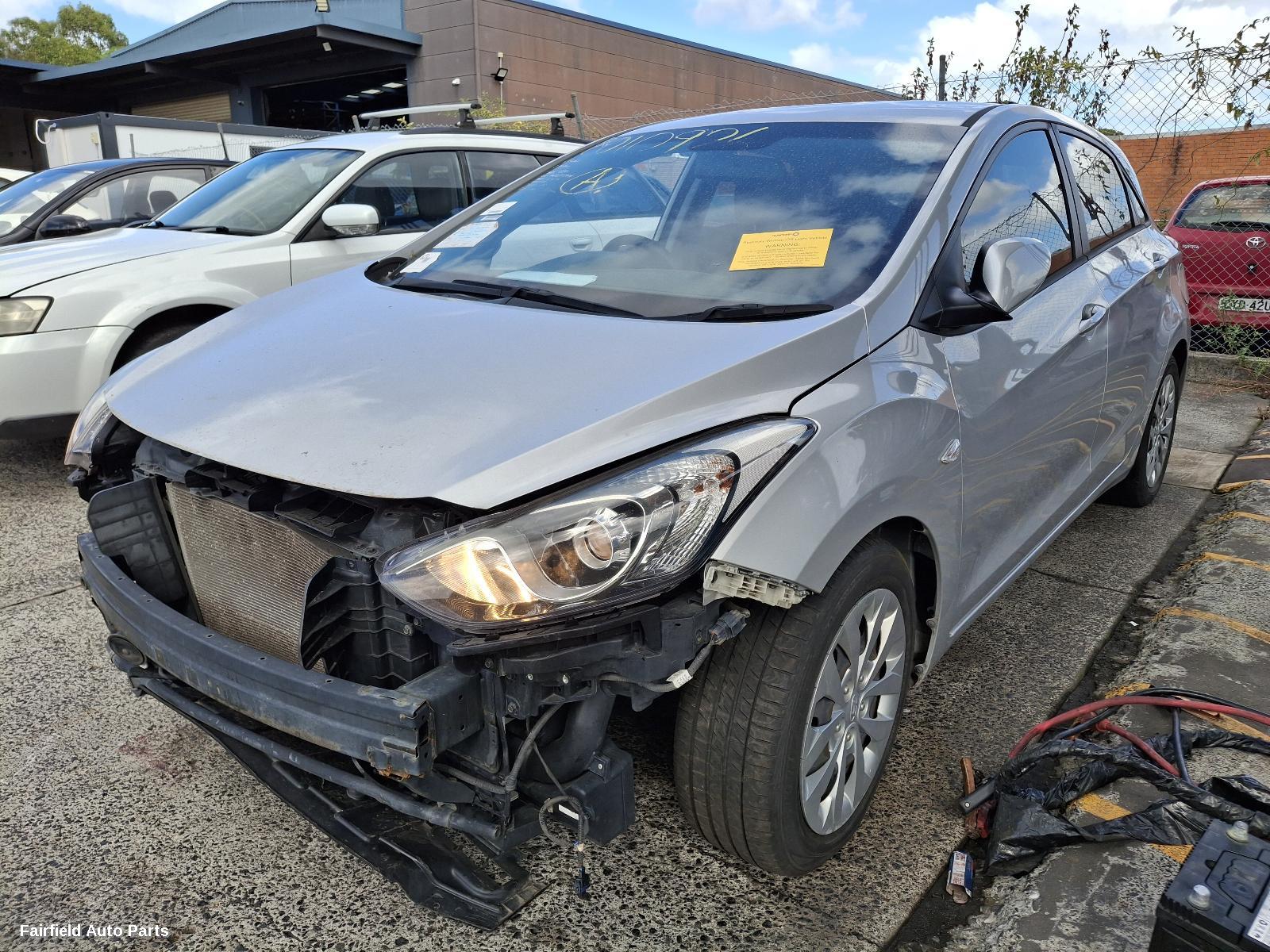 2012-2017 Hyundai I30 Seatbelt Stalk