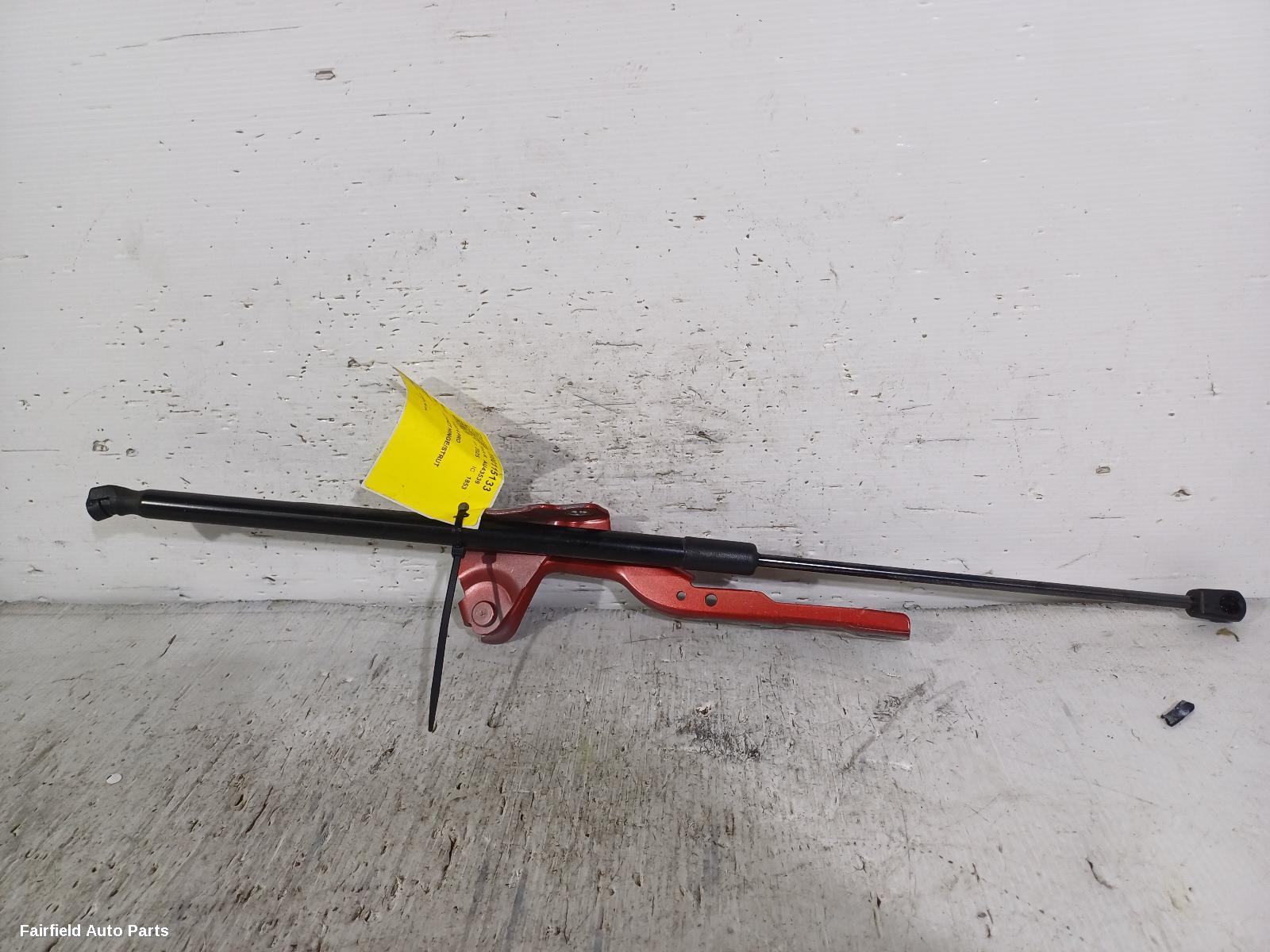 2024-2026 Chery Tiggo 4 Pro Bonnet Hinge Strut