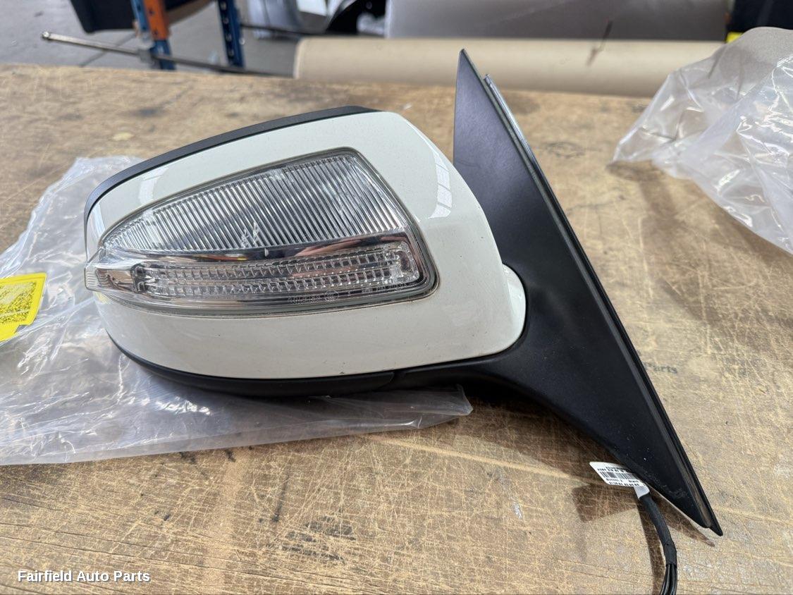 2007-2008 Mercedes C Class Right Door Mirror
