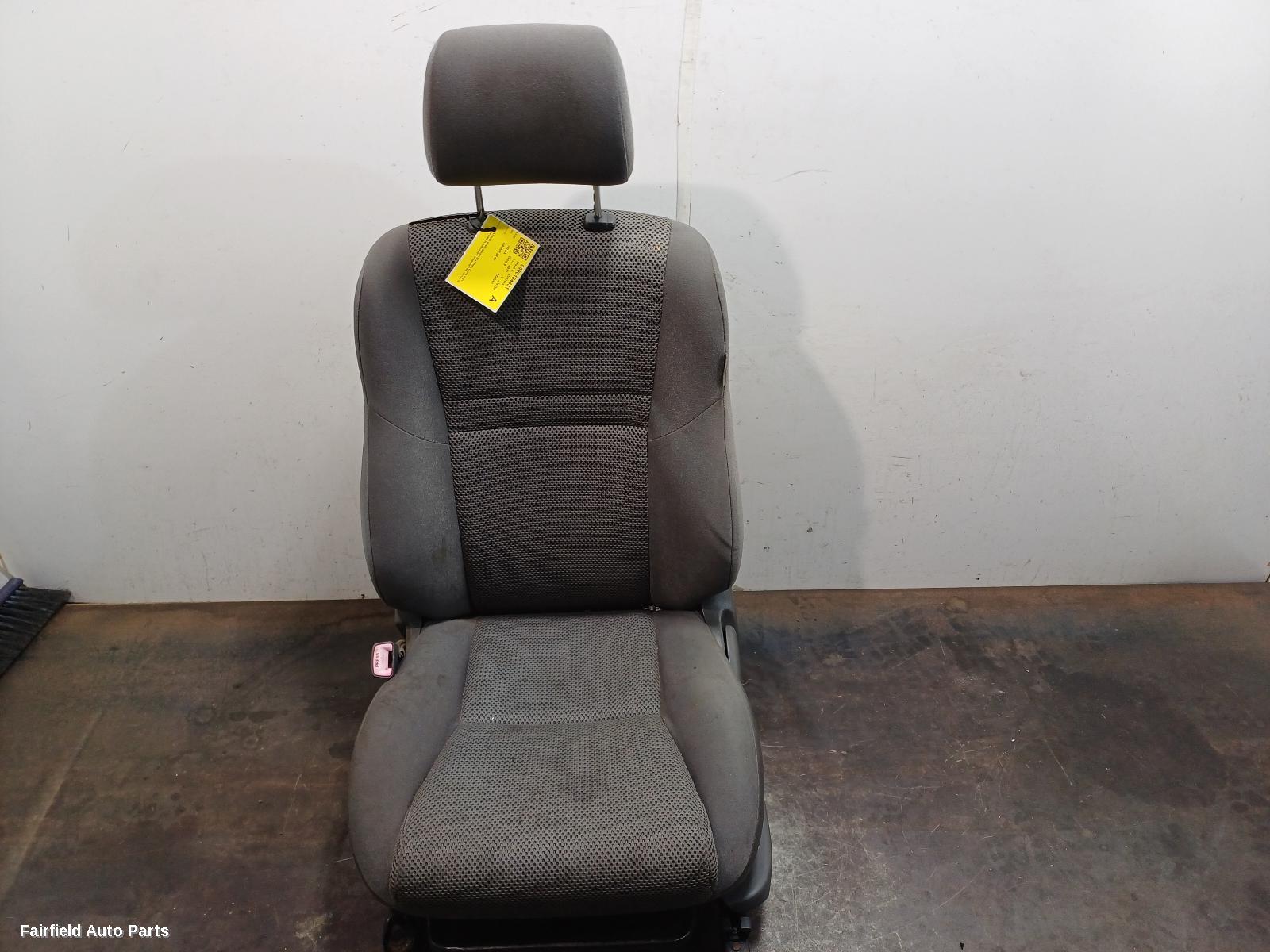 2011-2015 Toyota Hilux Front Seat