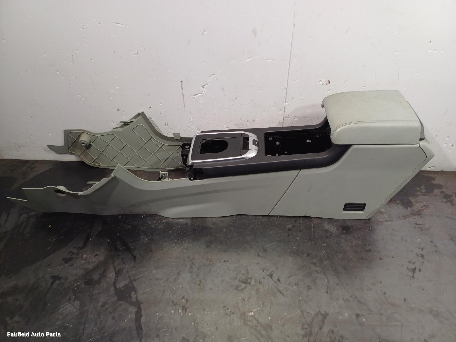 2015-2026 Land Rover Discovery Sport Console