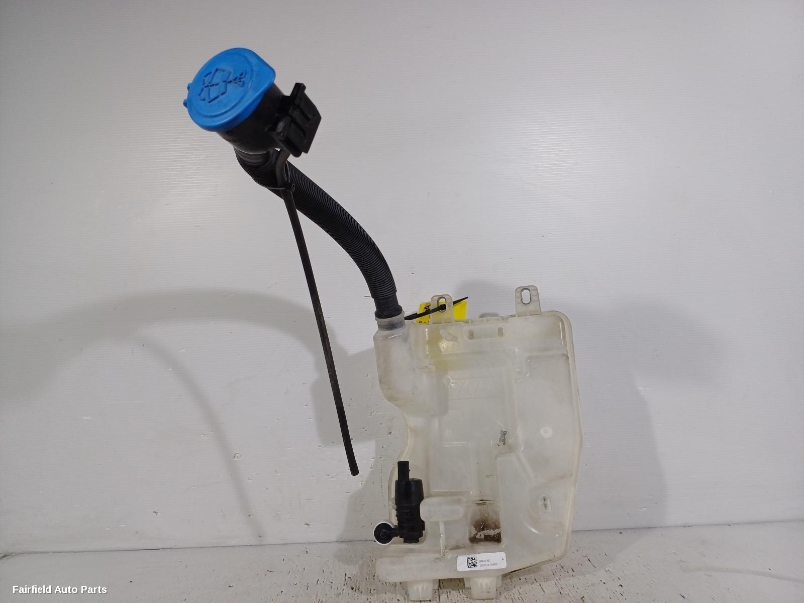 2019-2024 Bmw 1 Series Washer Bottle