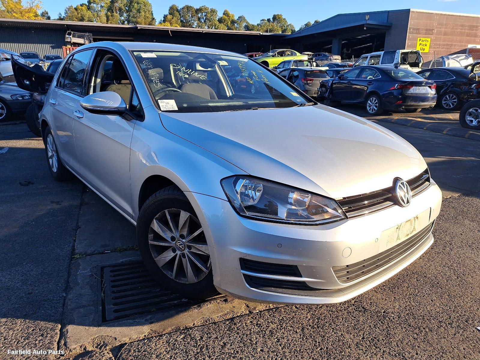2012-2017 Volkswagen Golf Radio Cd Dvd Sat Tv