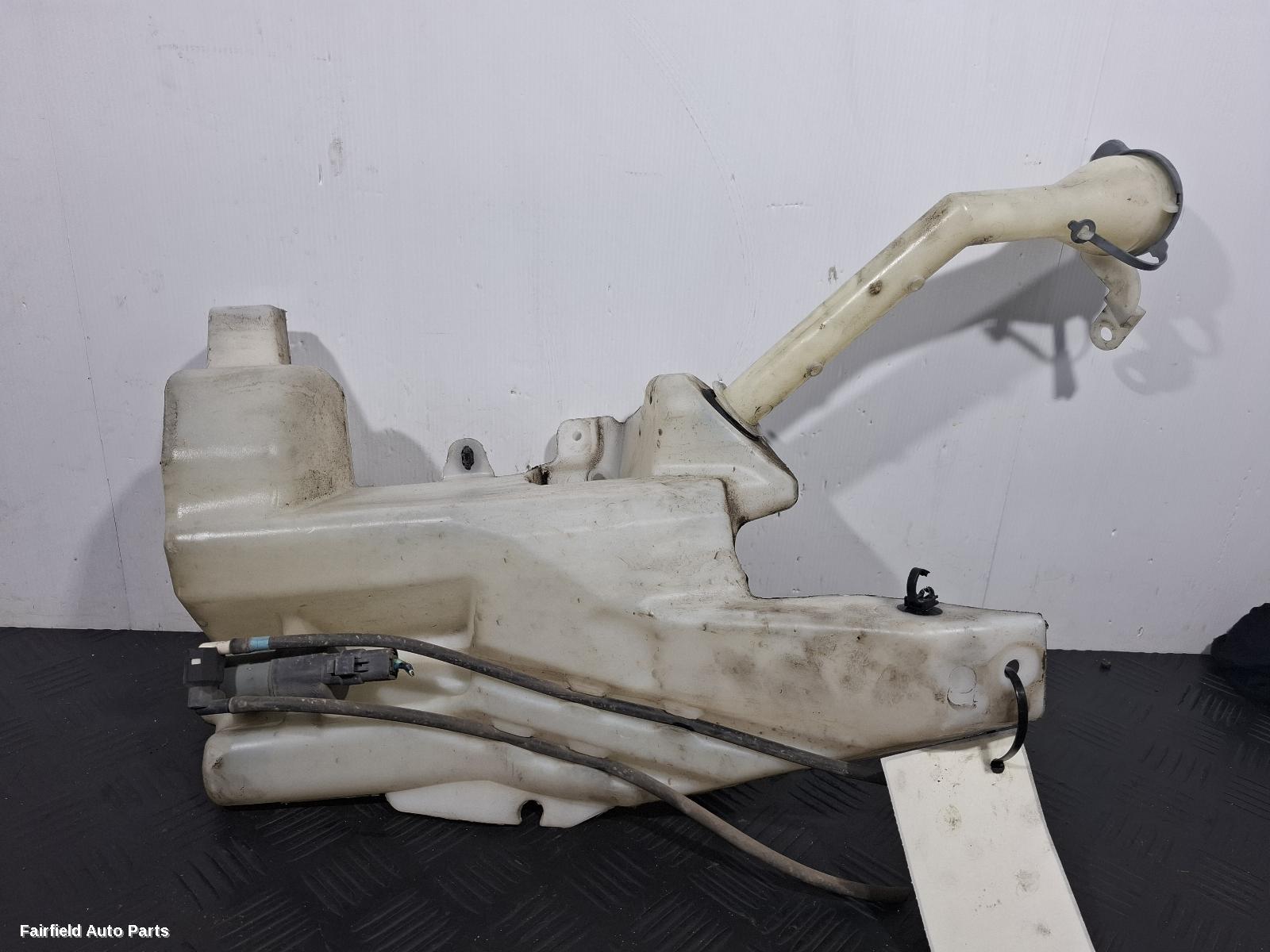 2013-2021 Nissan Qashqai Washer Bottle