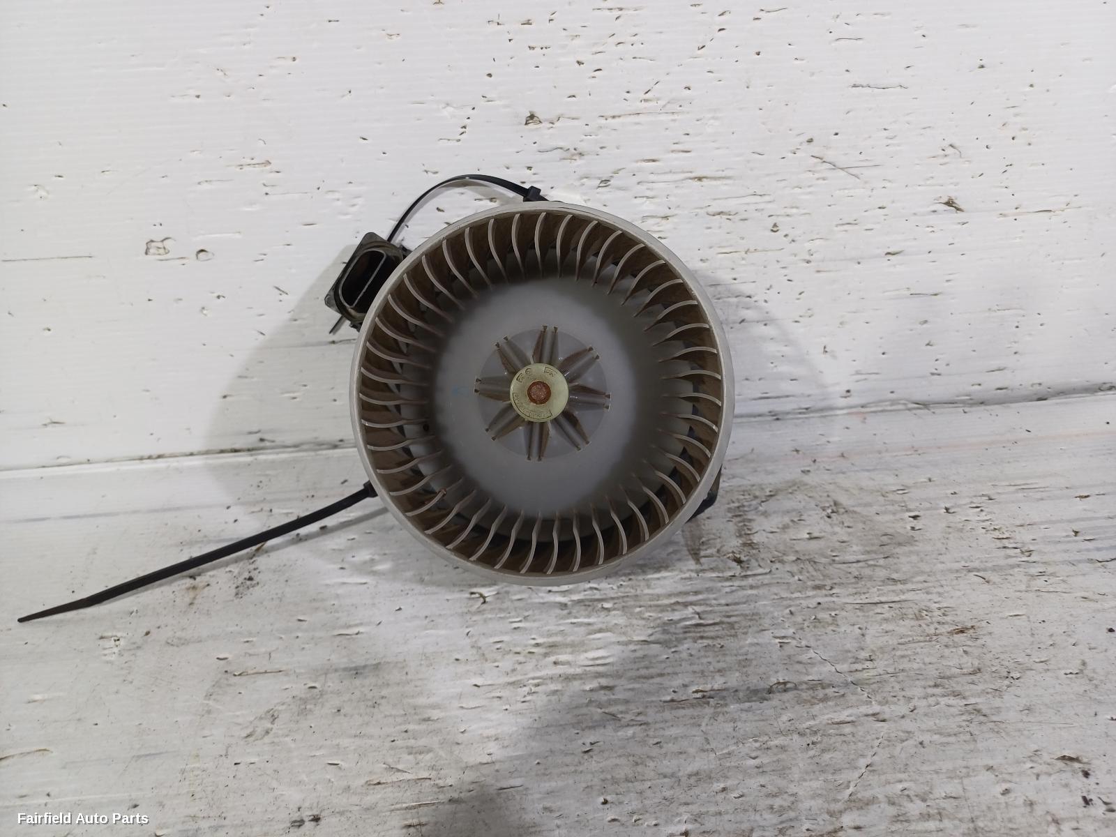 2005-2016 Toyota Yaris Heater Fan Motor