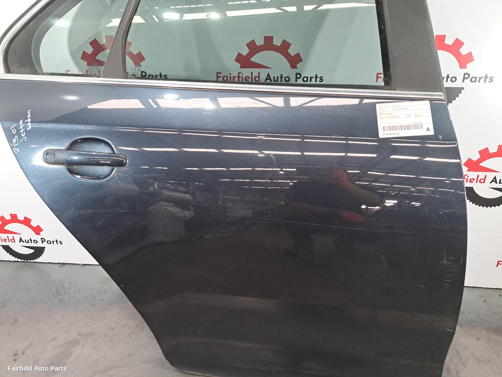 2006-2011 Volkswagen Jetta Right Rear Door Sliding