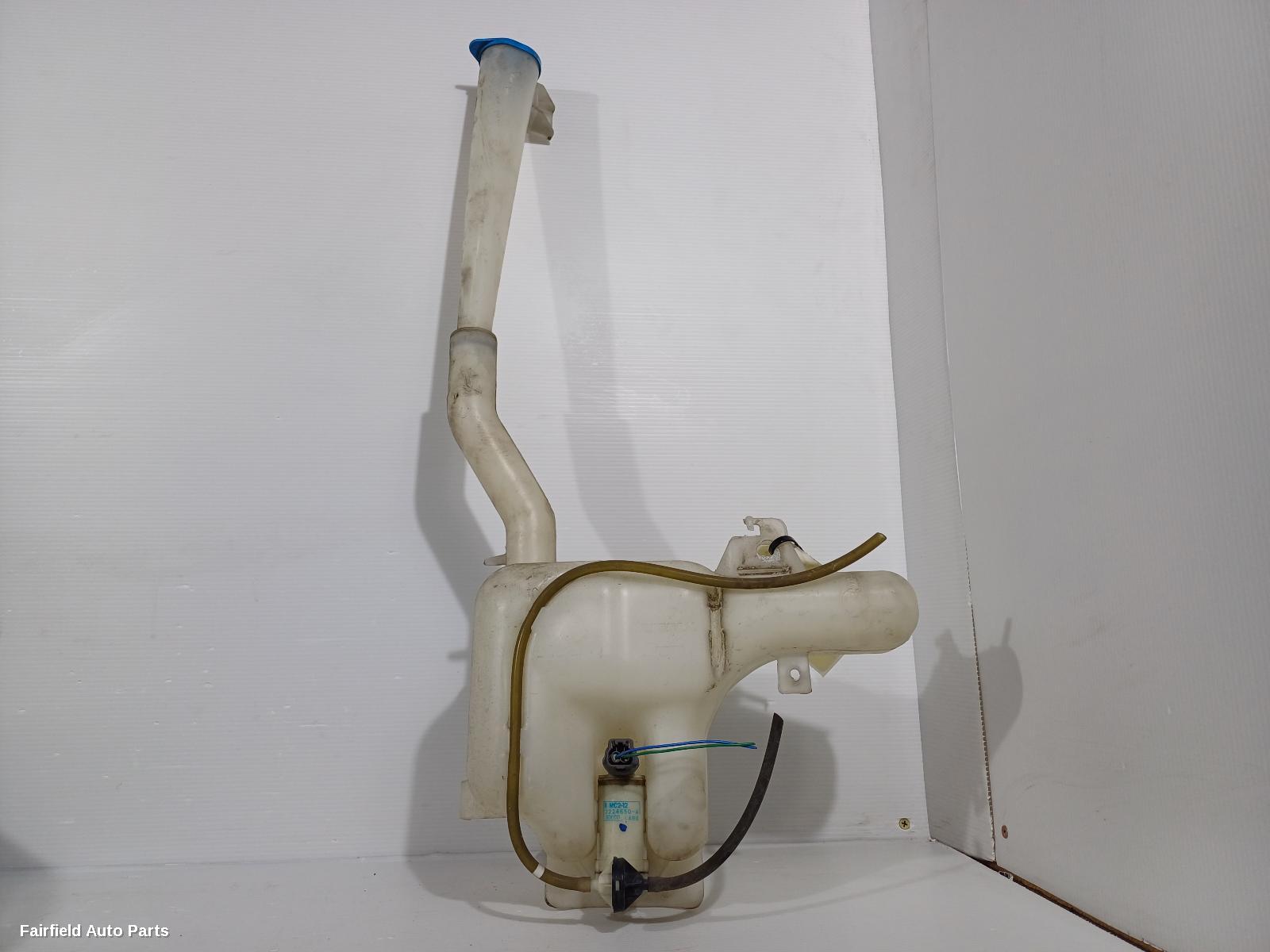 2002-2010 Nissan Elgrand Washer Bottle
