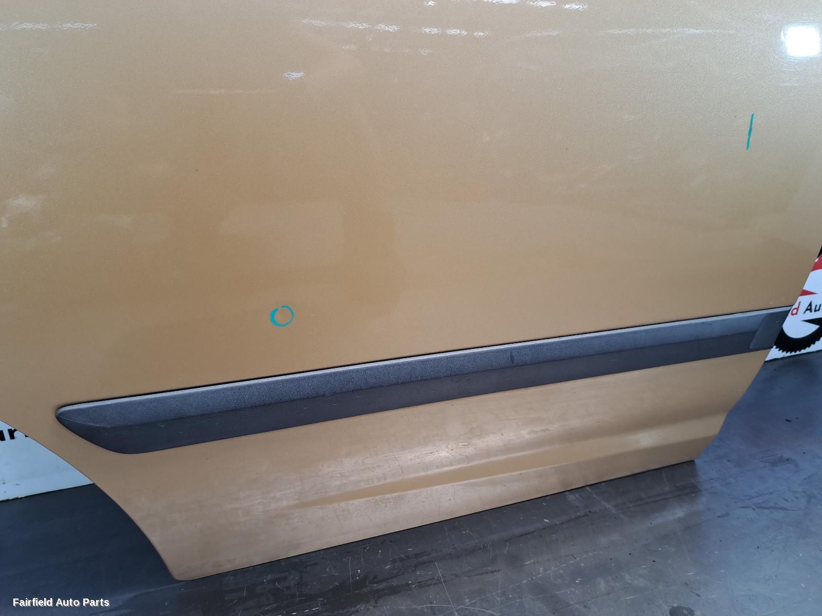2003-2006 Hyundai Elantra Right Rear Door Sliding