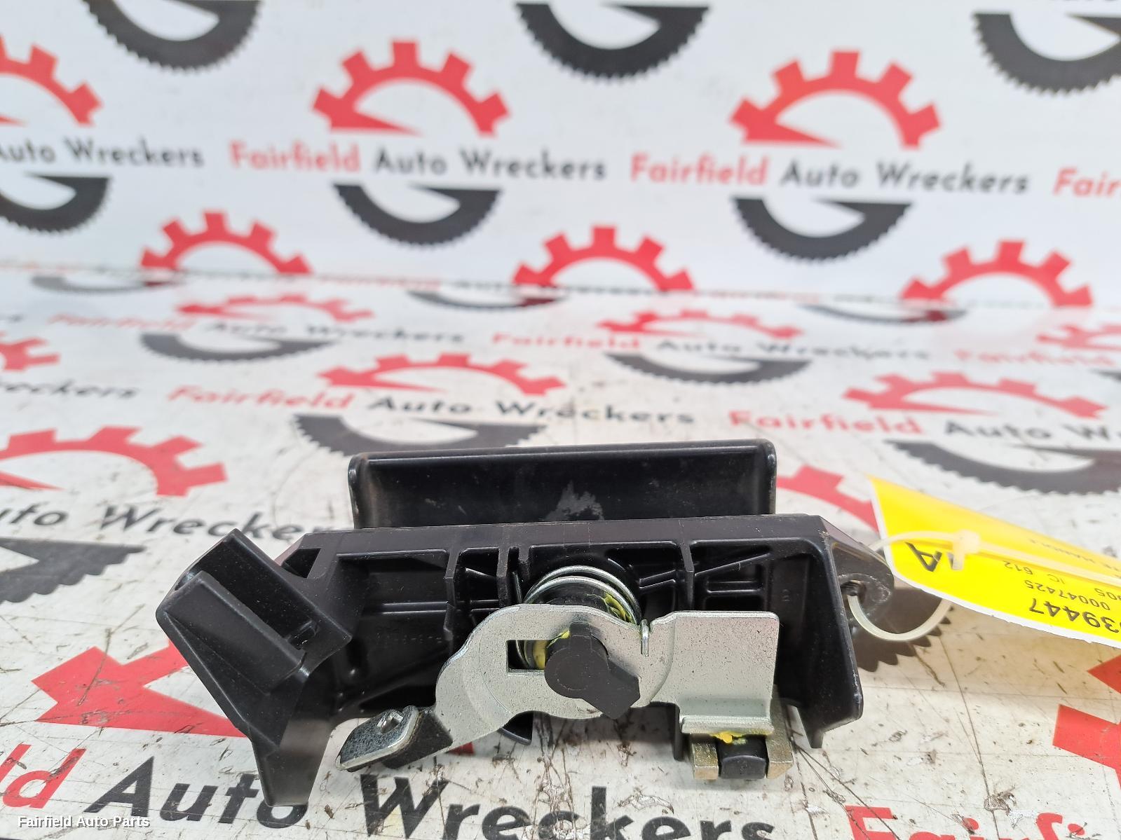 2001-2007 Toyota Corolla Tailgate Handle