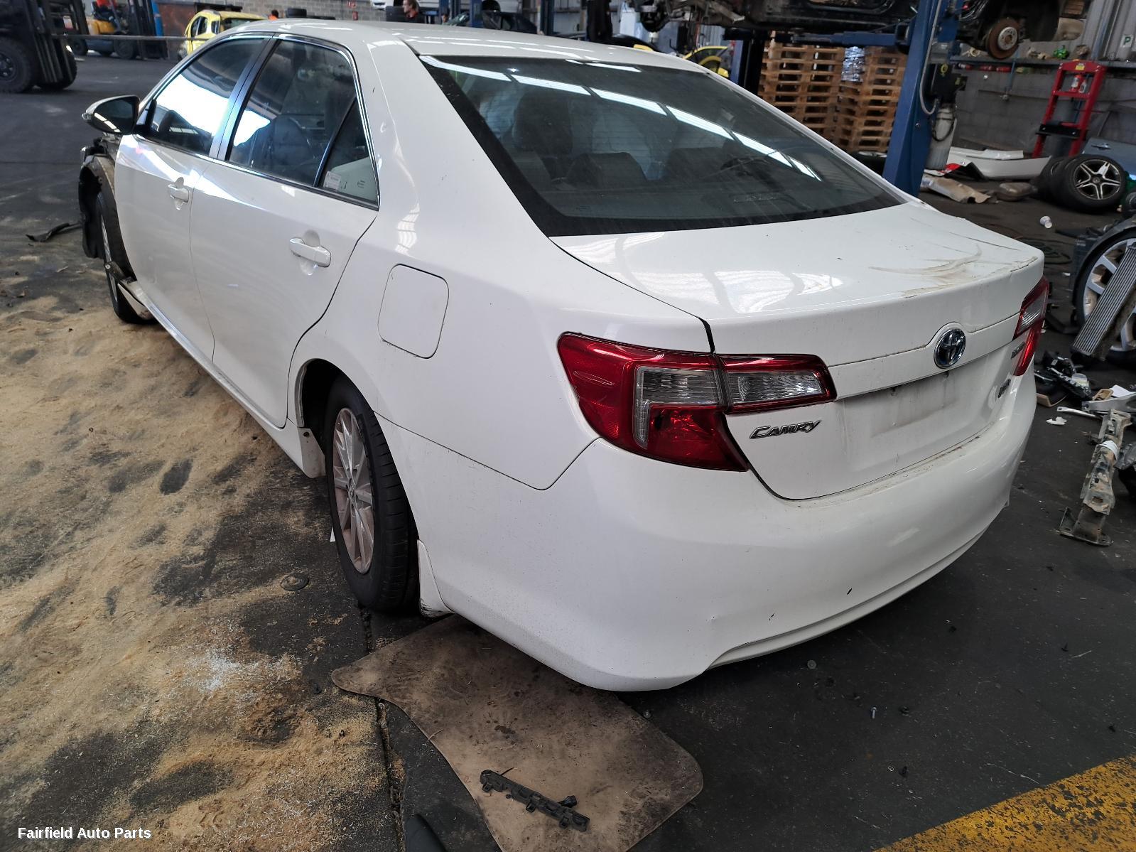 2012-2015 Toyota Camry Rear Garnish