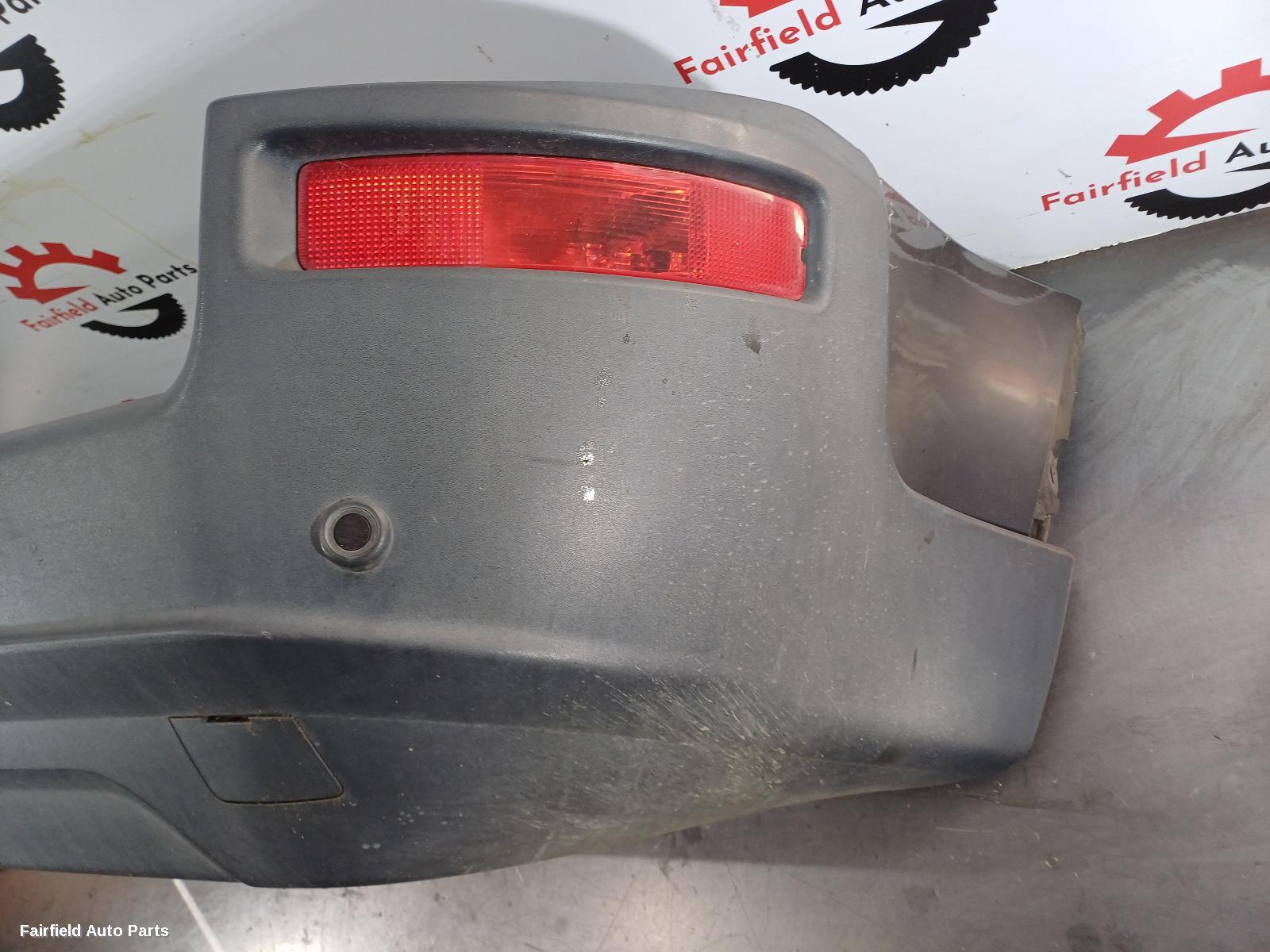 2003-2006 Volvo Xc90 Rear Bumper