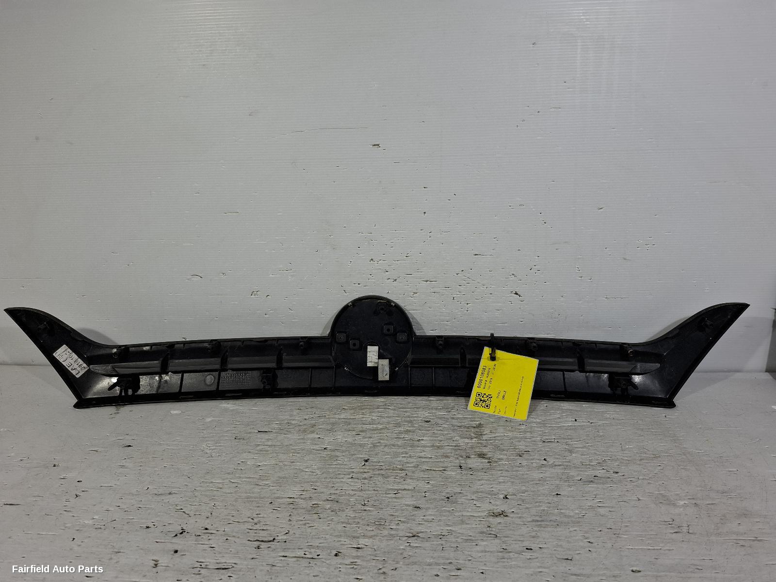 2015-2020 Ssangyong Tivoli Grille