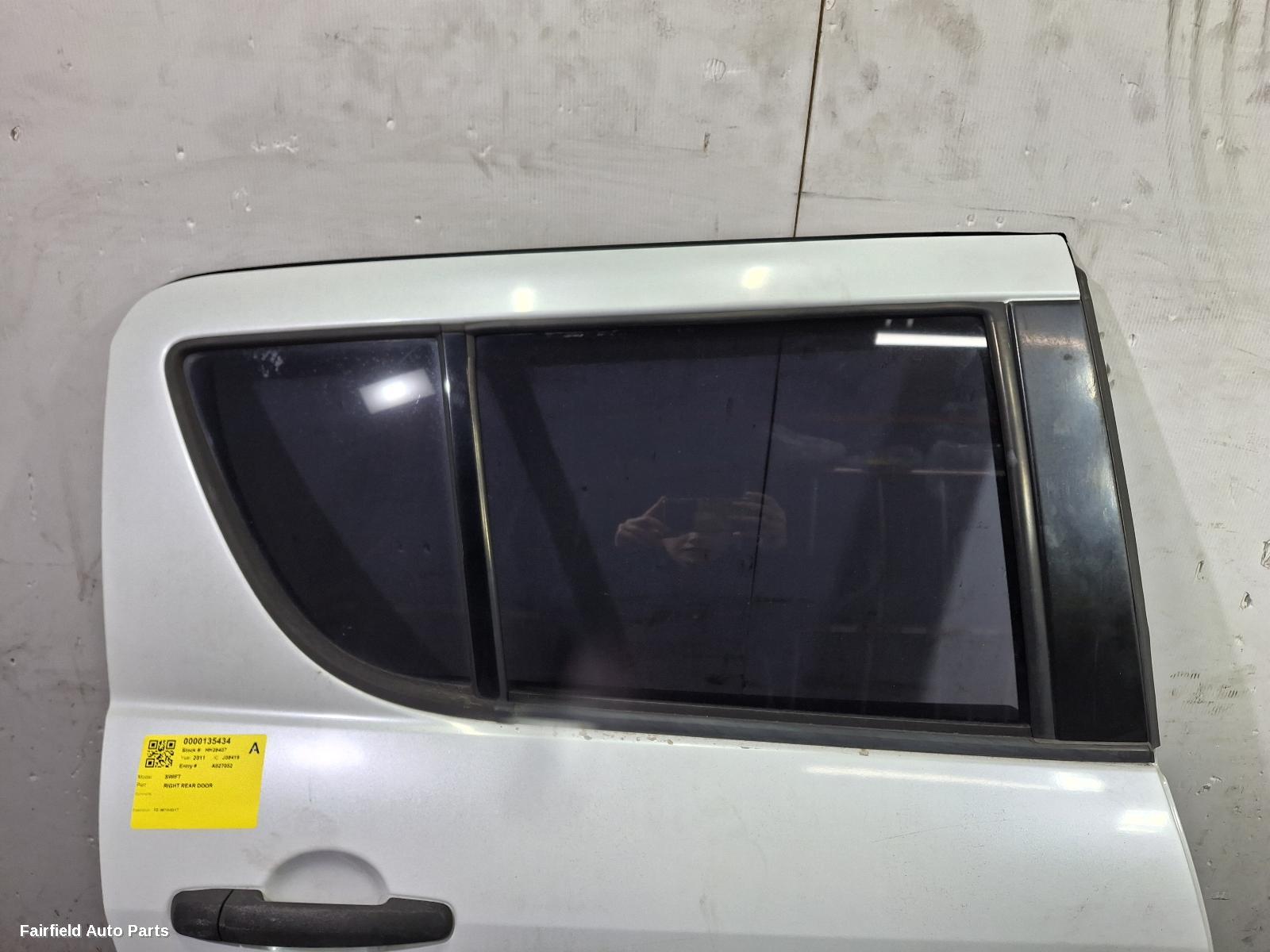 2010-2017 Suzuki Swift Right Rear Door Sliding