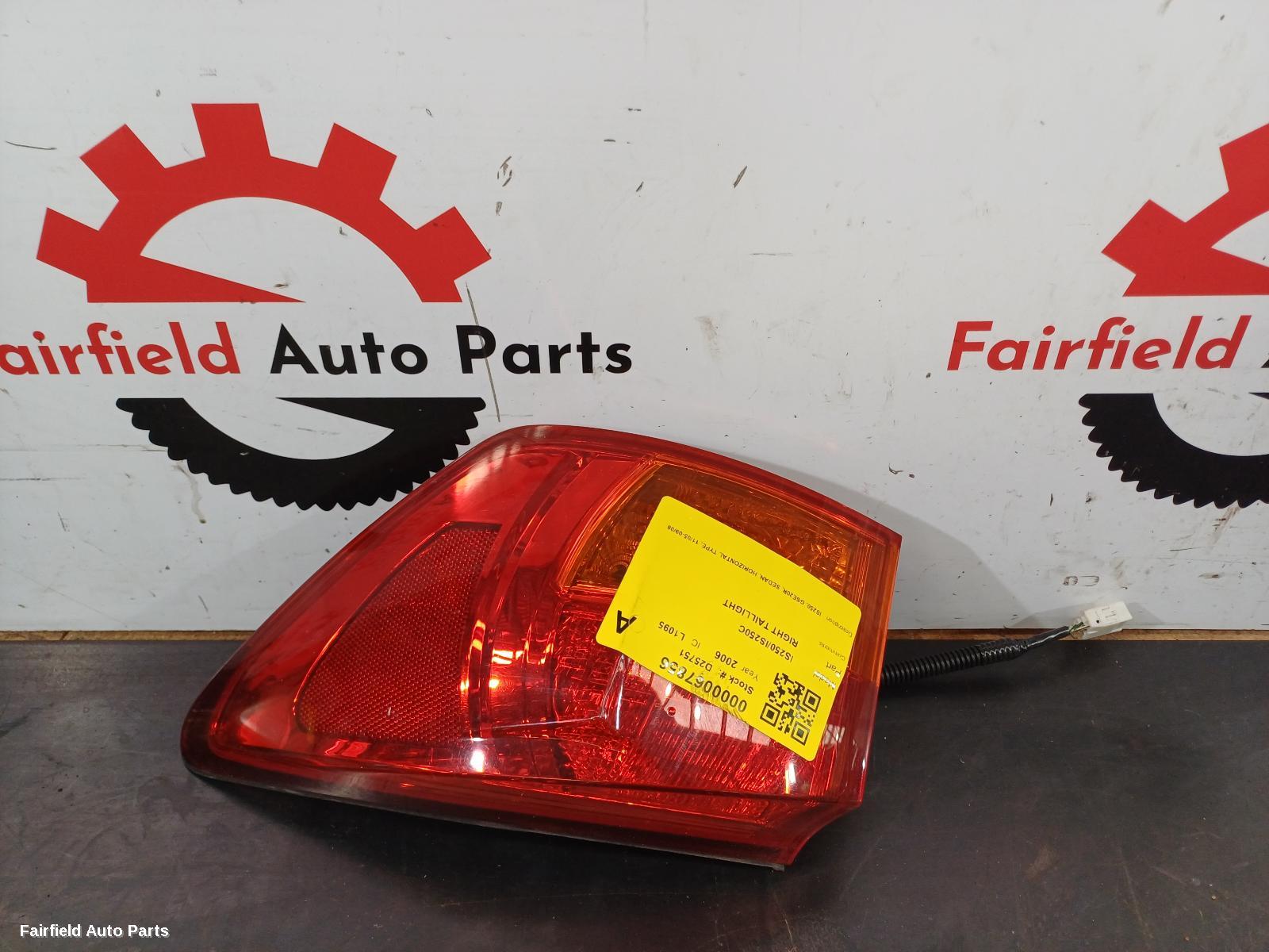 2005-2008 Lexus Is250/is250c Right Taillight