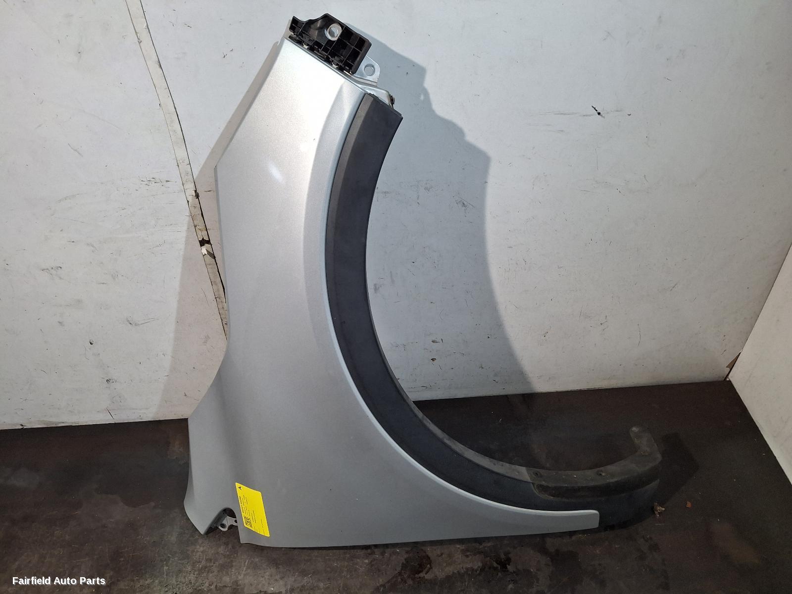 2015-2020 Kia Sorento Right Guard