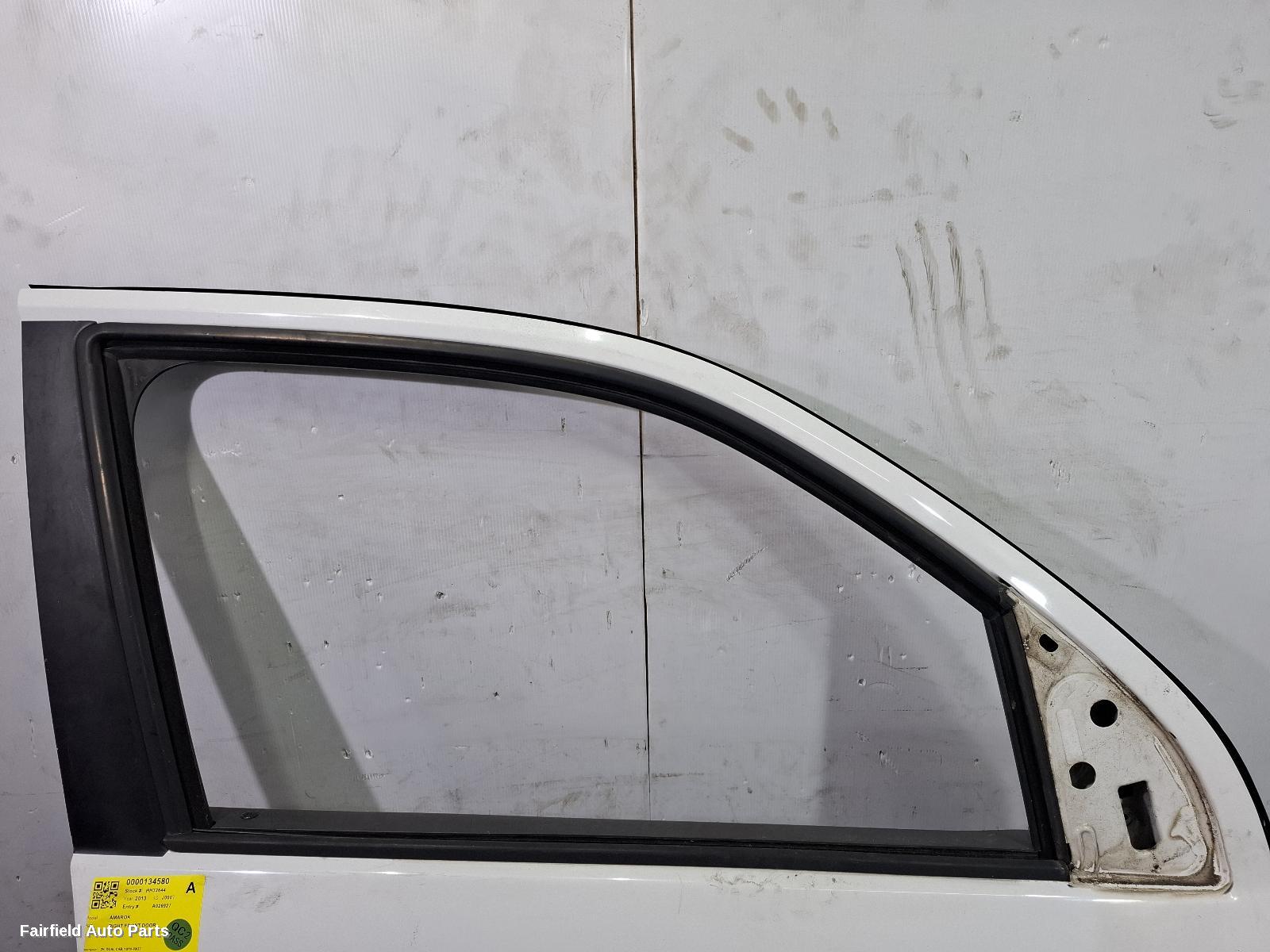 2010-2022 Volkswagen Amarok Right Front Door