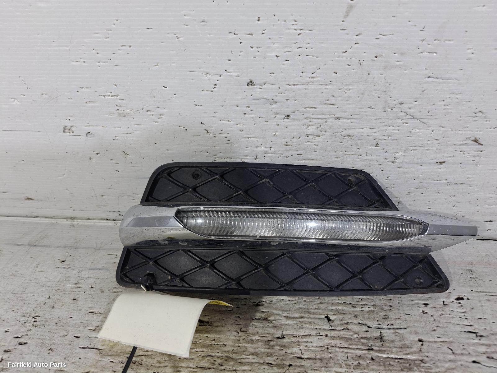 2011-2015 Mercedes C Class Left Indicator Fog Side