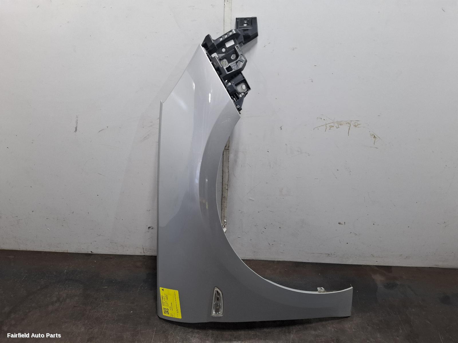 2016-2020 Holden Astra Right Guard