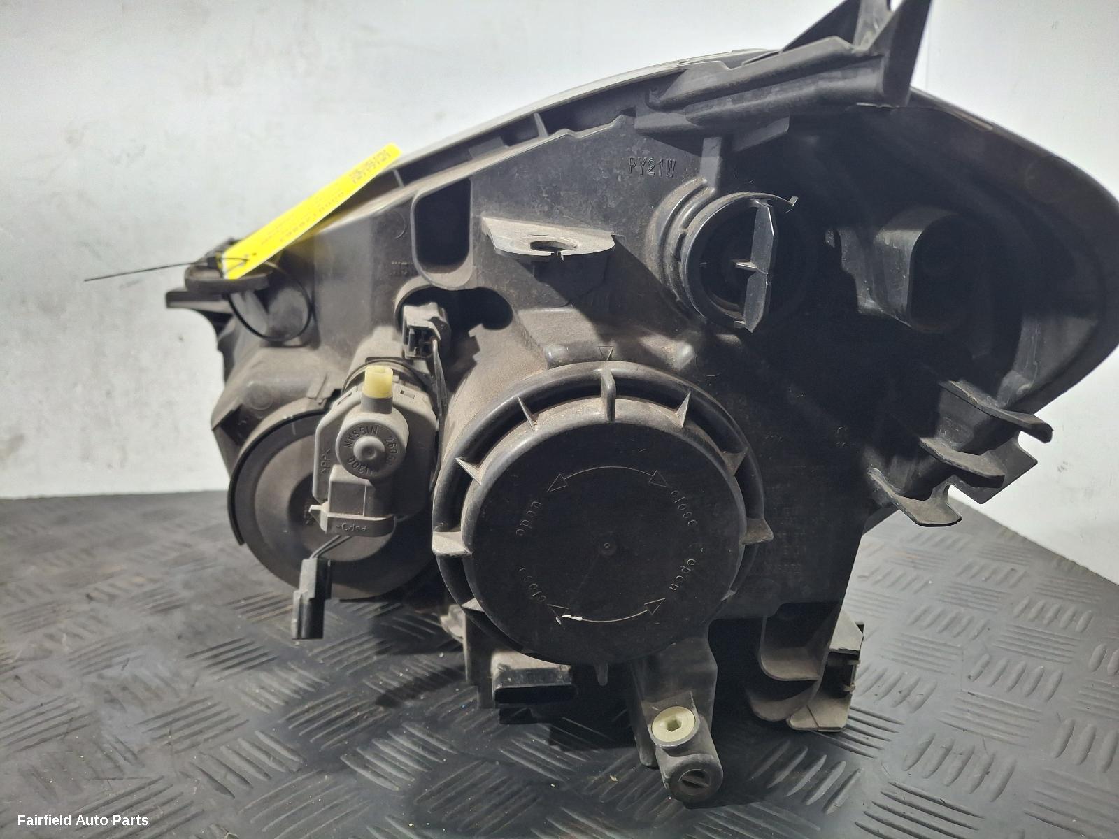 2010-2014 Nissan Dualis Right Headlamp