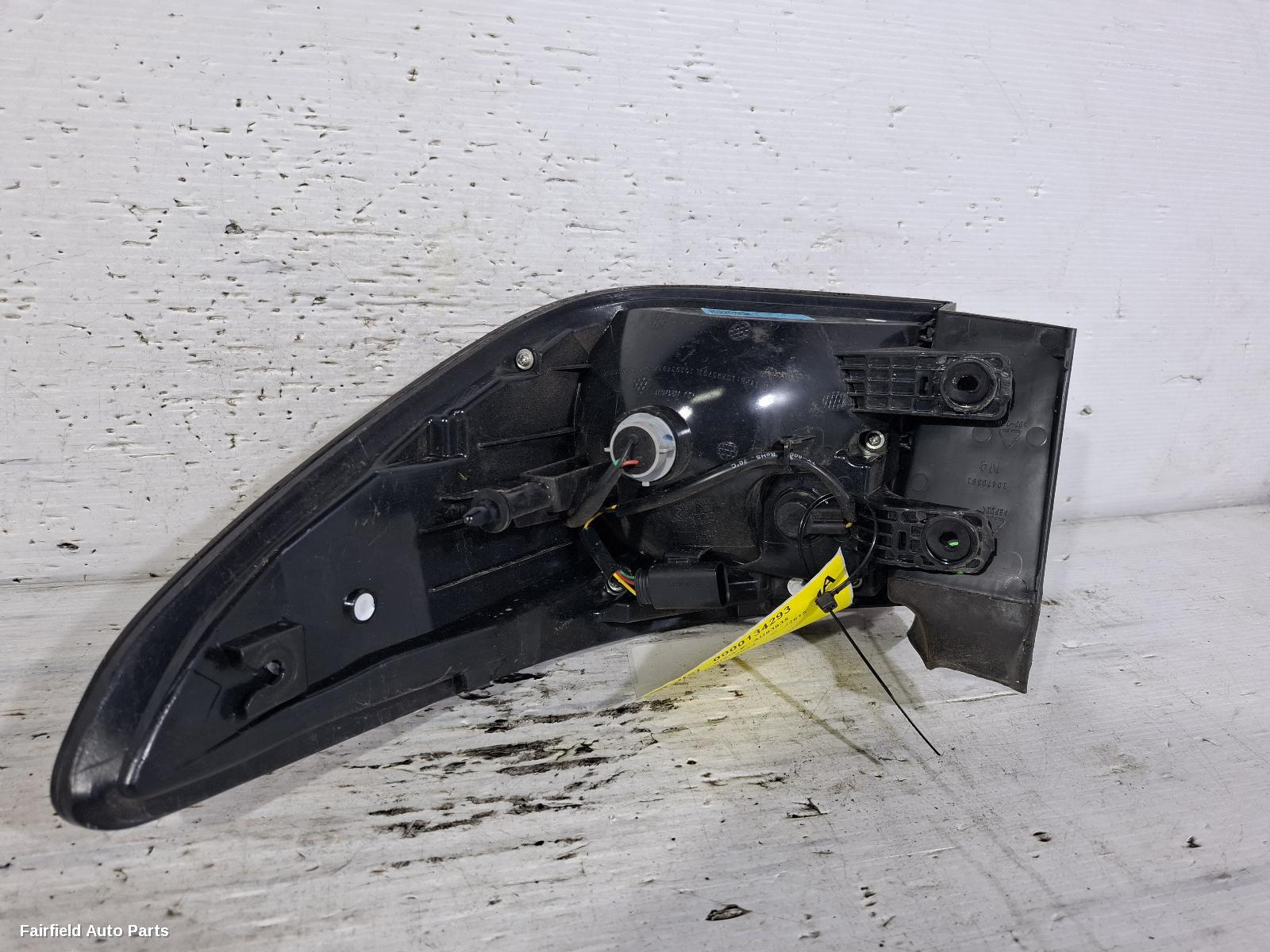 2017-2024 Mg Zs Left Taillight
