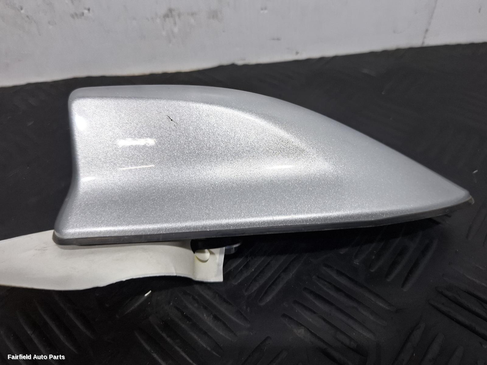 2020-2026 Toyota Yaris Cross Antenna