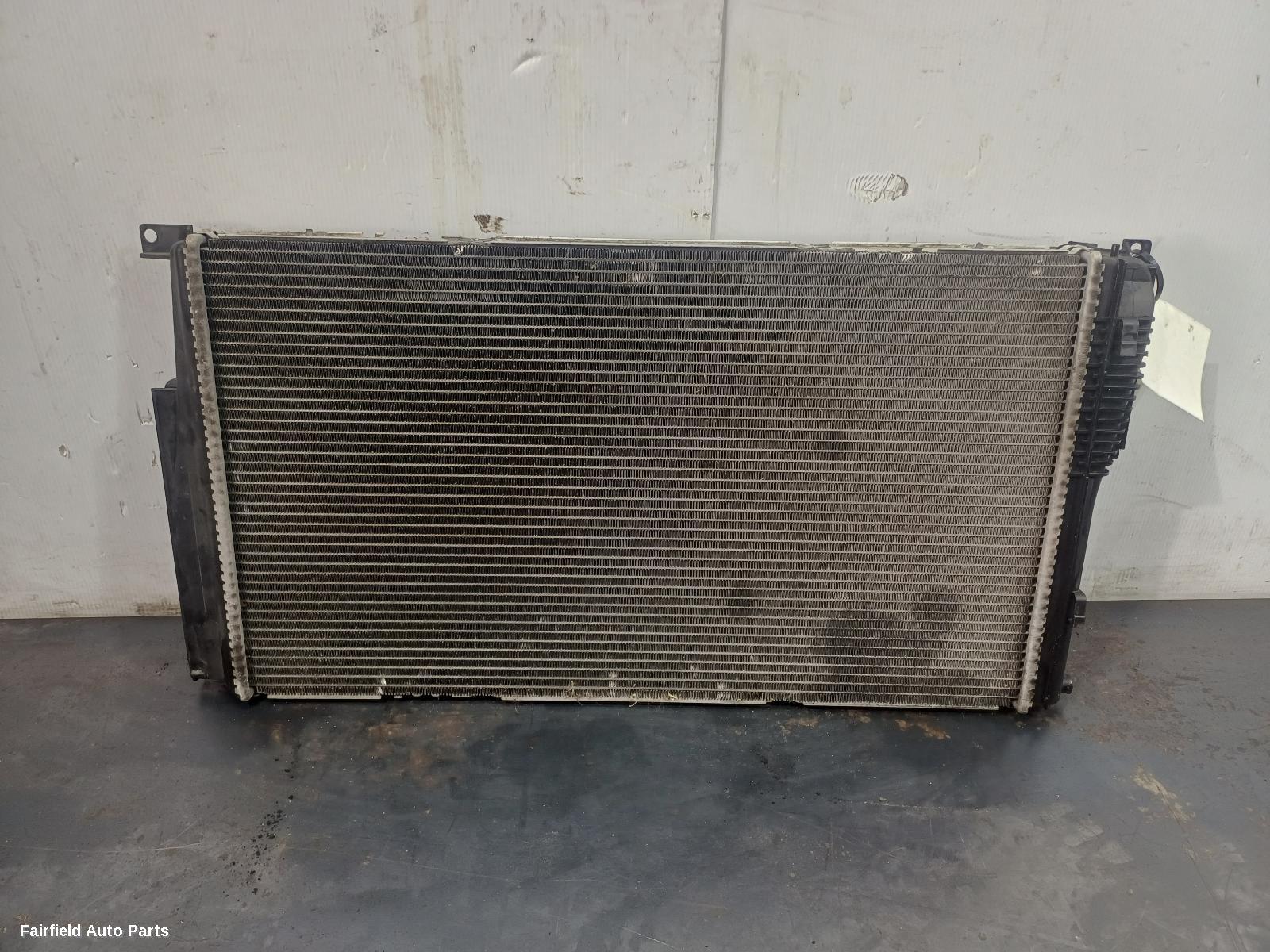 2011-2016 Bmw 3 Series Radiator