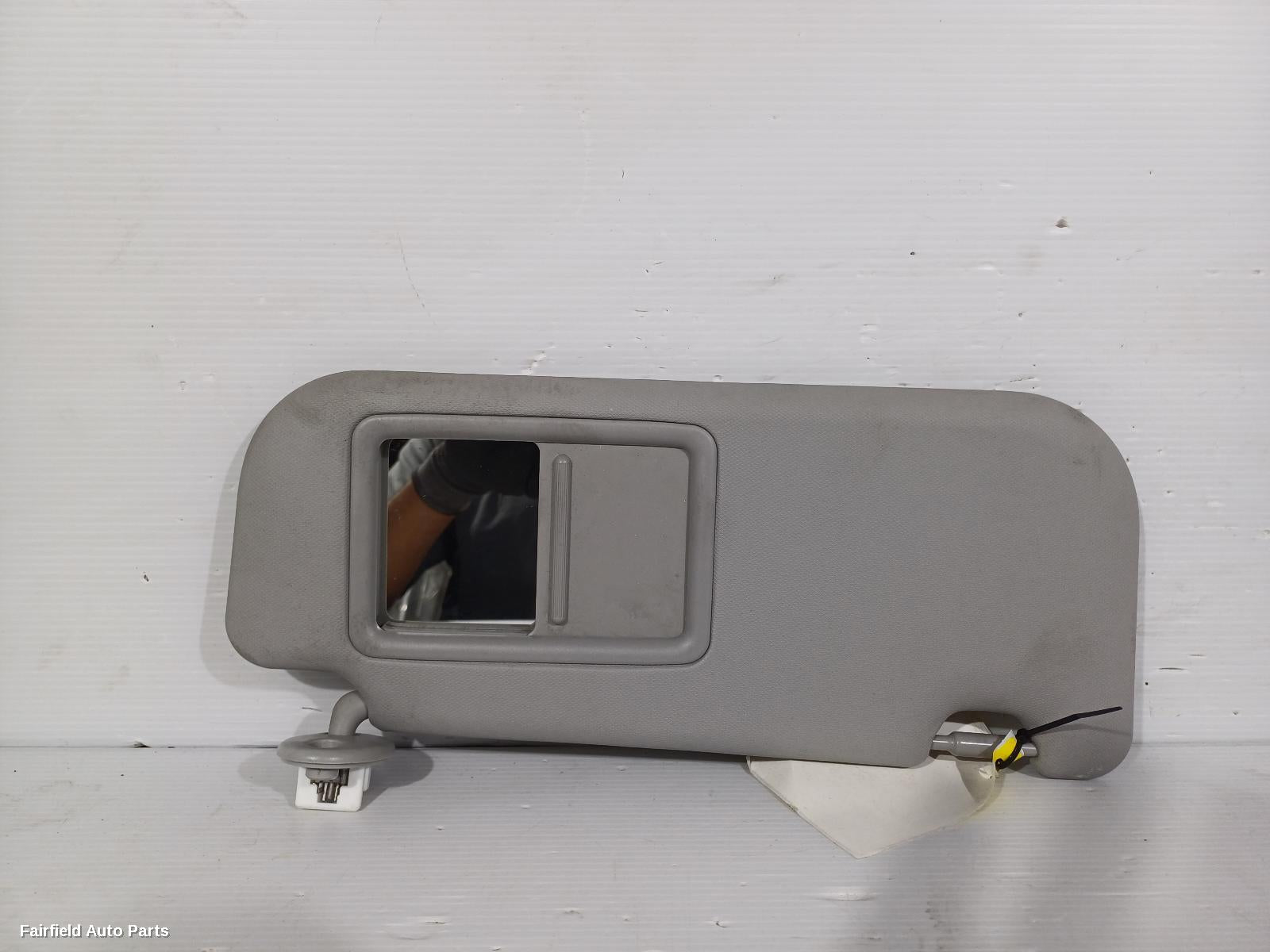 2018-2025 Toyota Rav4 Sunvisor