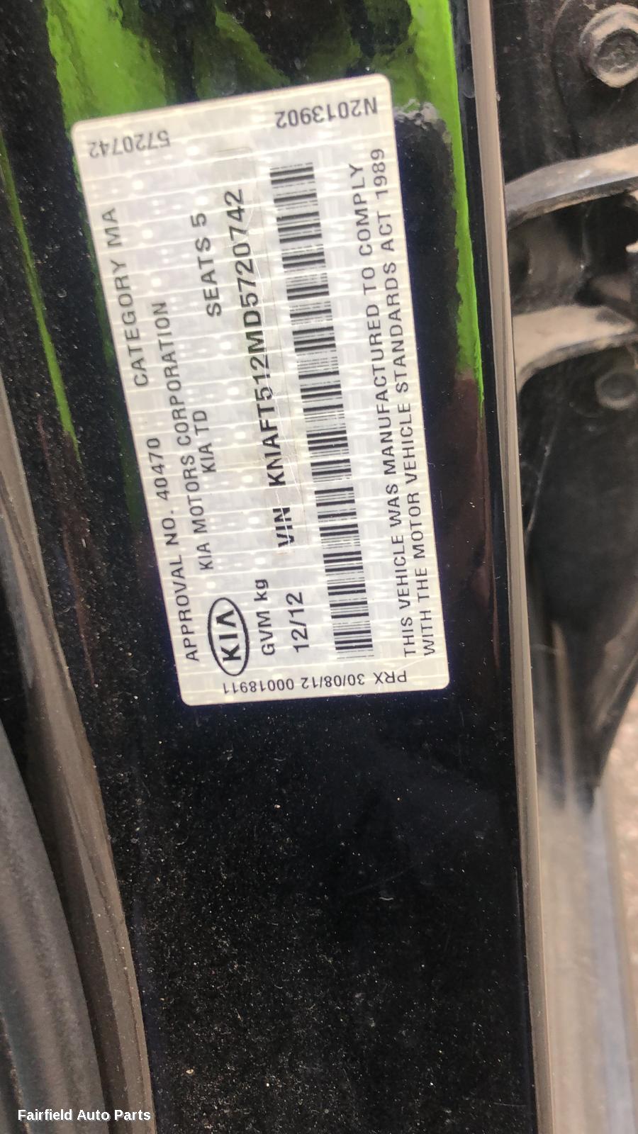 2008-2013 Kia Cerato Left Guard