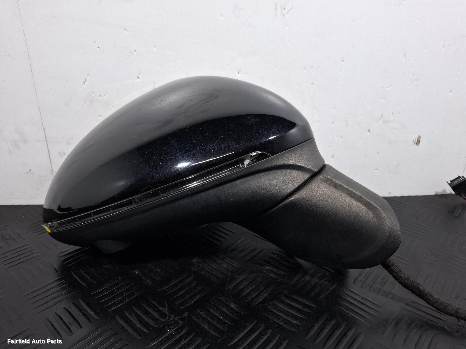 2014-2018 Porsche Cayenne Right Door Mirror