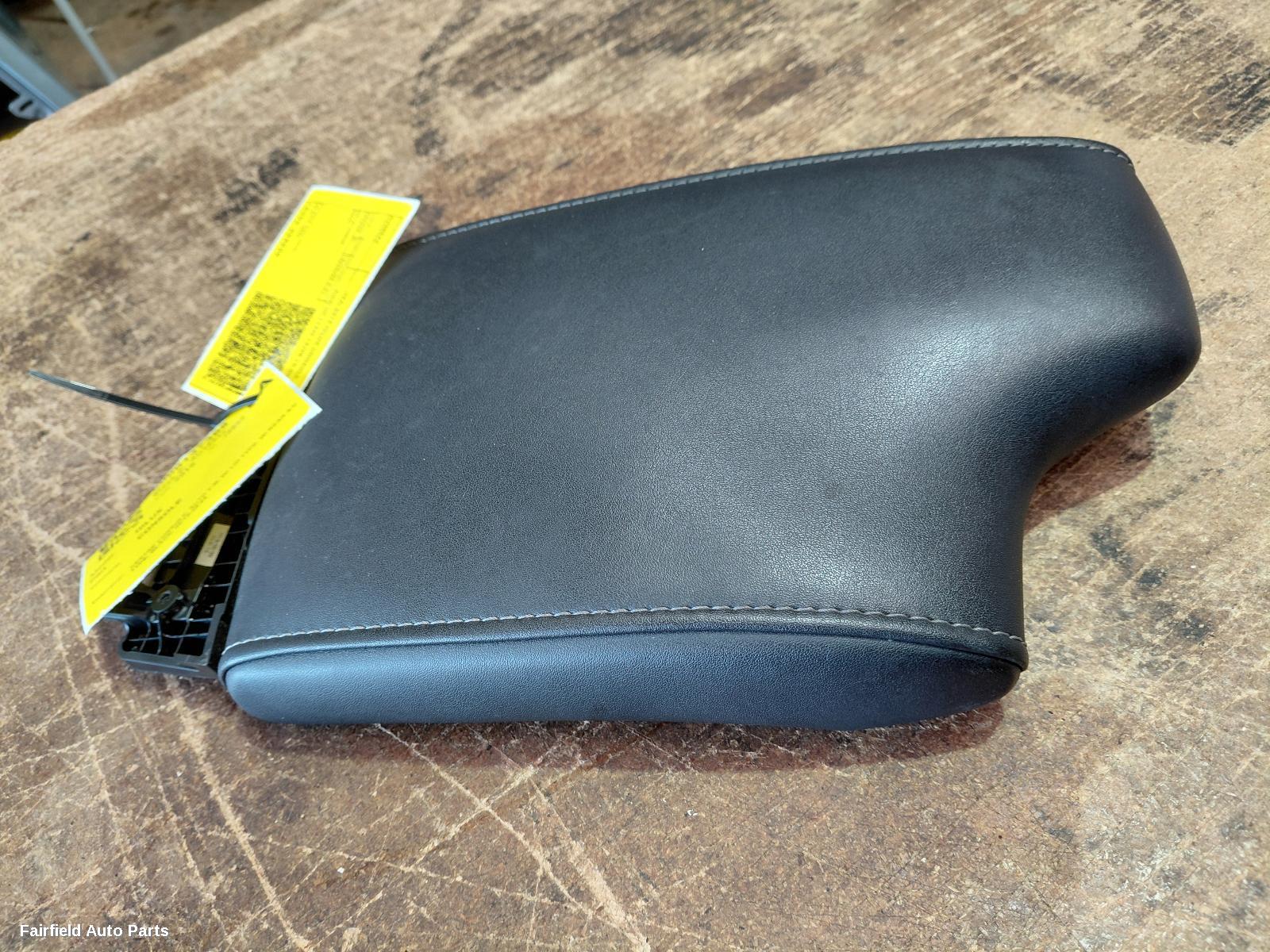 2015-2025 Toyota Hilux Console