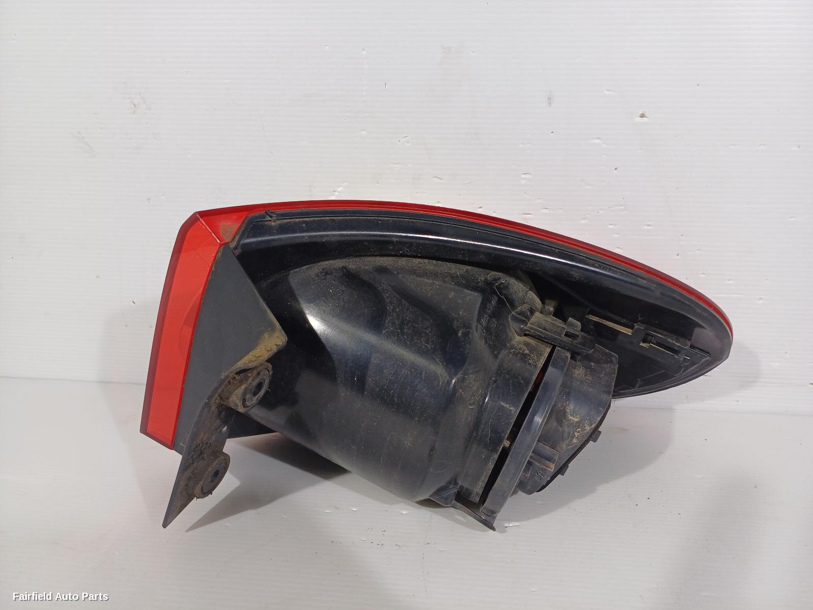 2008-2011 Volkswagen Tiguan Left Taillight