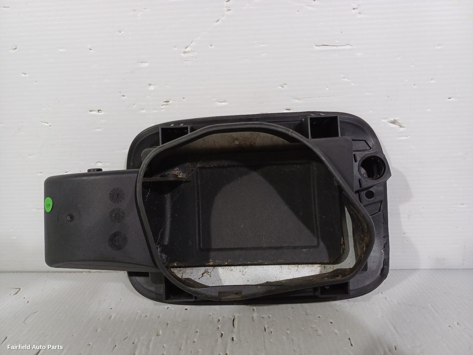 2008-2016 Audi A4 Fuel Door   Filler