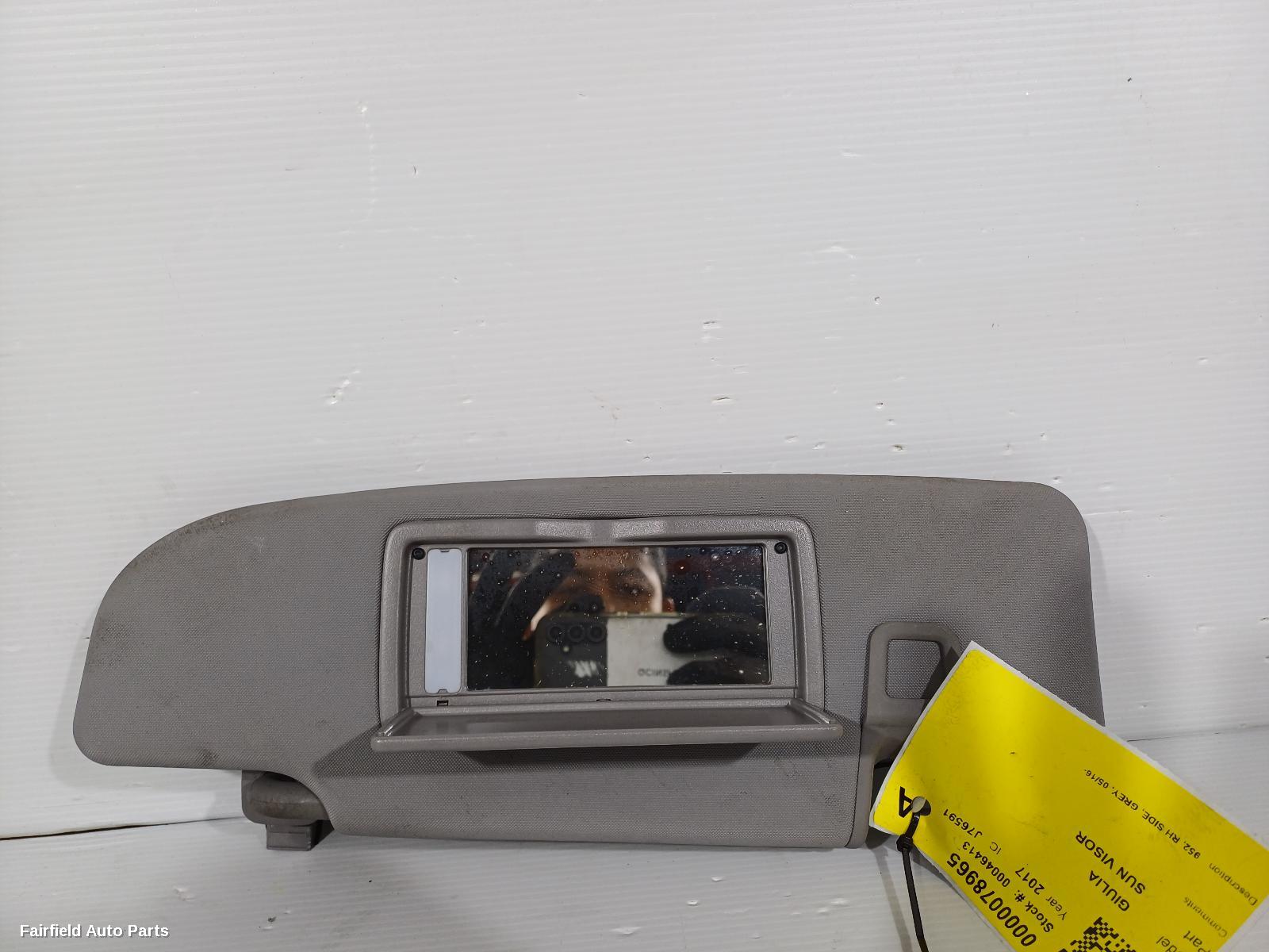 2016-2026 Alfa Romeo Giulia Sunvisor