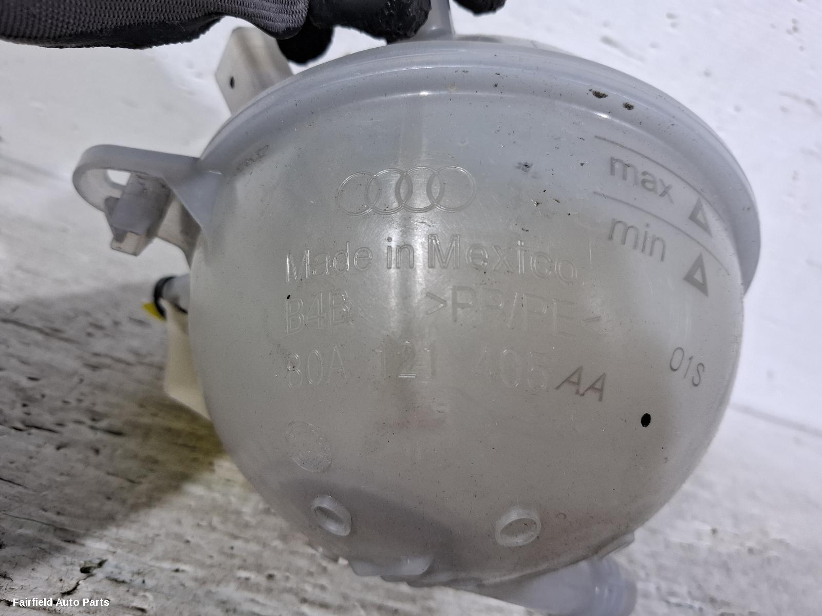 2017-2025 Audi Q5 Overflow Bottle
