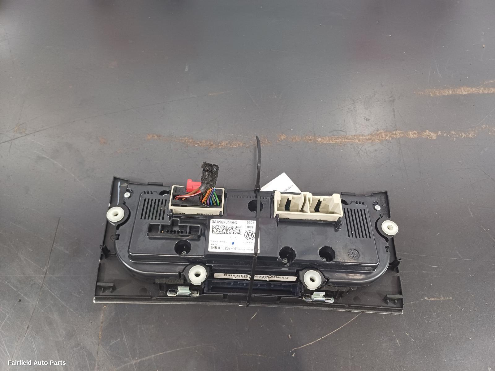 2006-2015 Volkswagen Passat Heater Ac Controls