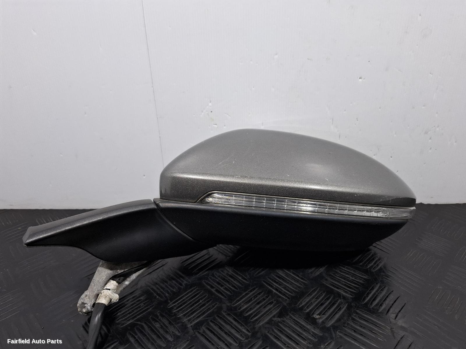2012-2017 Volkswagen Golf Left Door Mirror