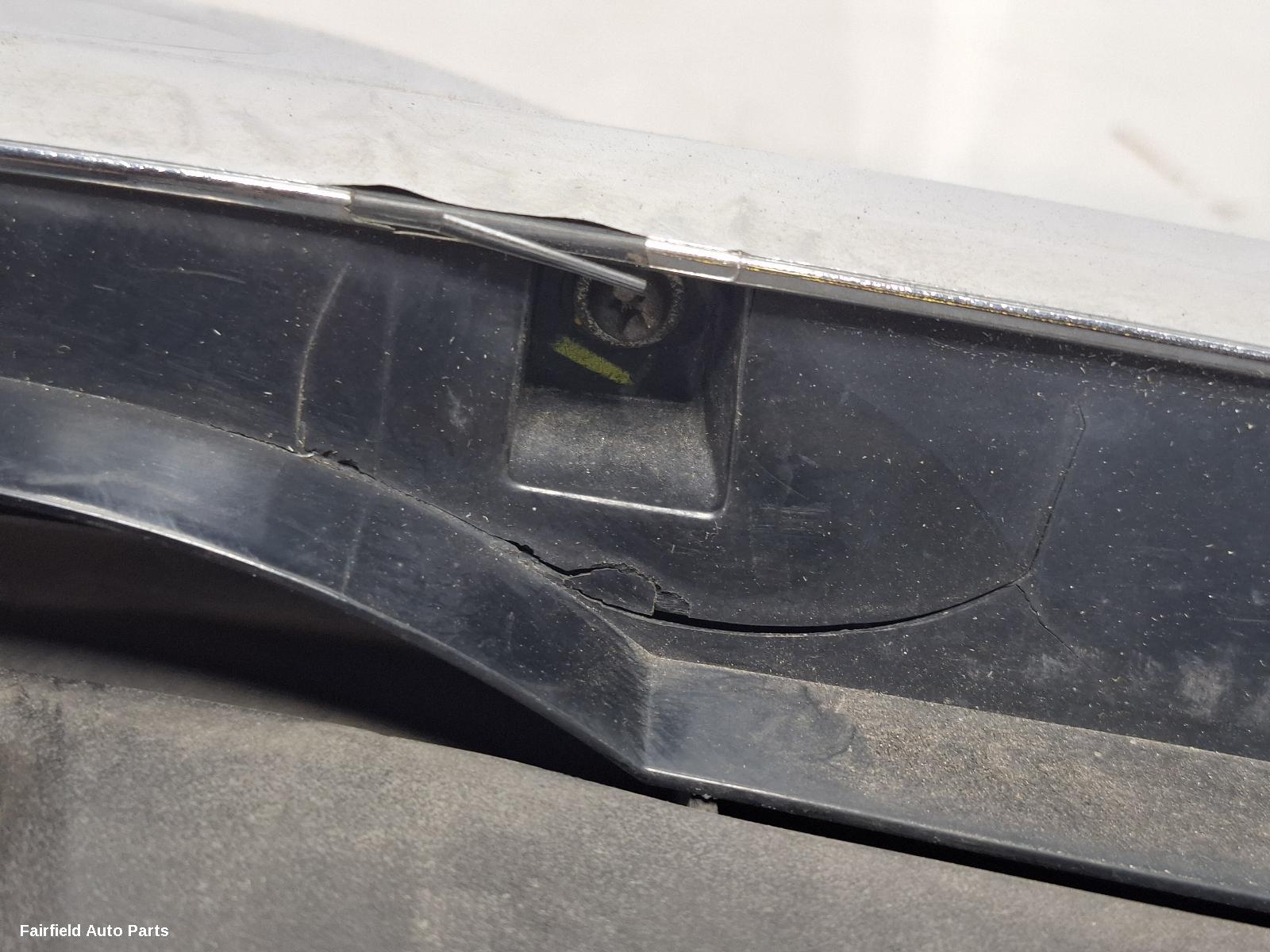 2007-2009 Mazda Cx9 Grille