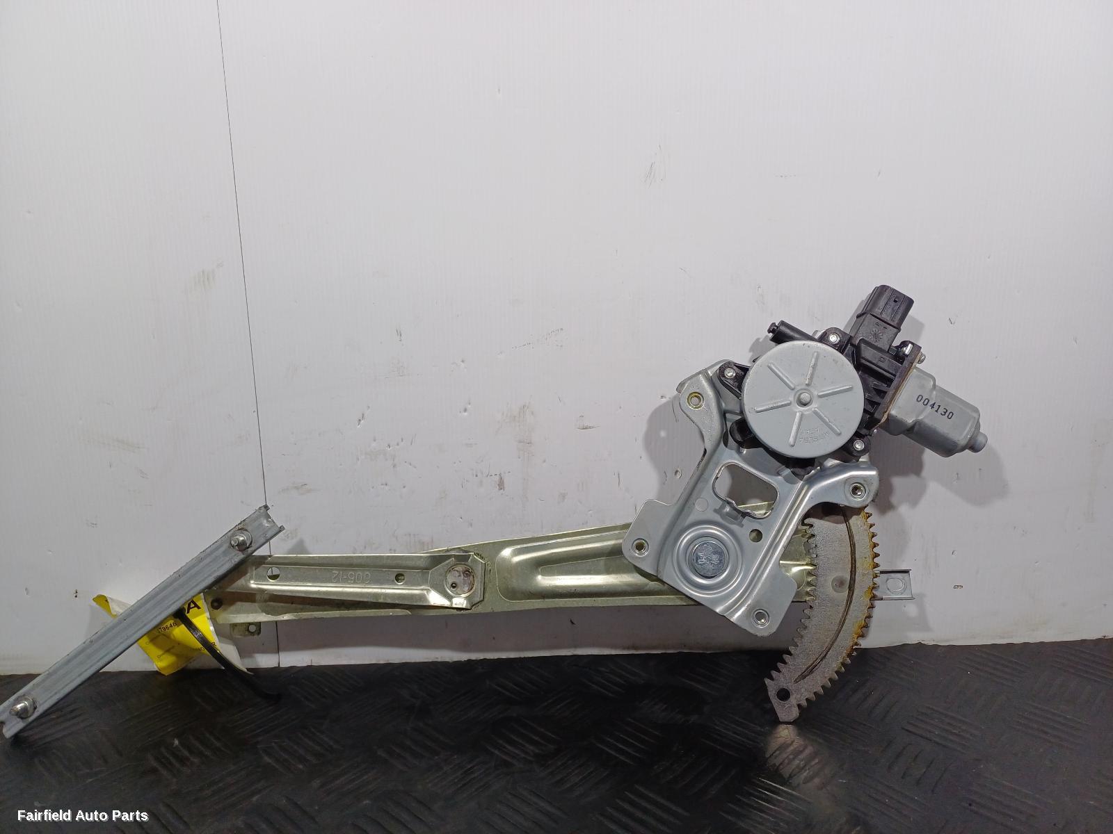 2006-2012 Mitsubishi Outlander Right Front Window Reg Motor